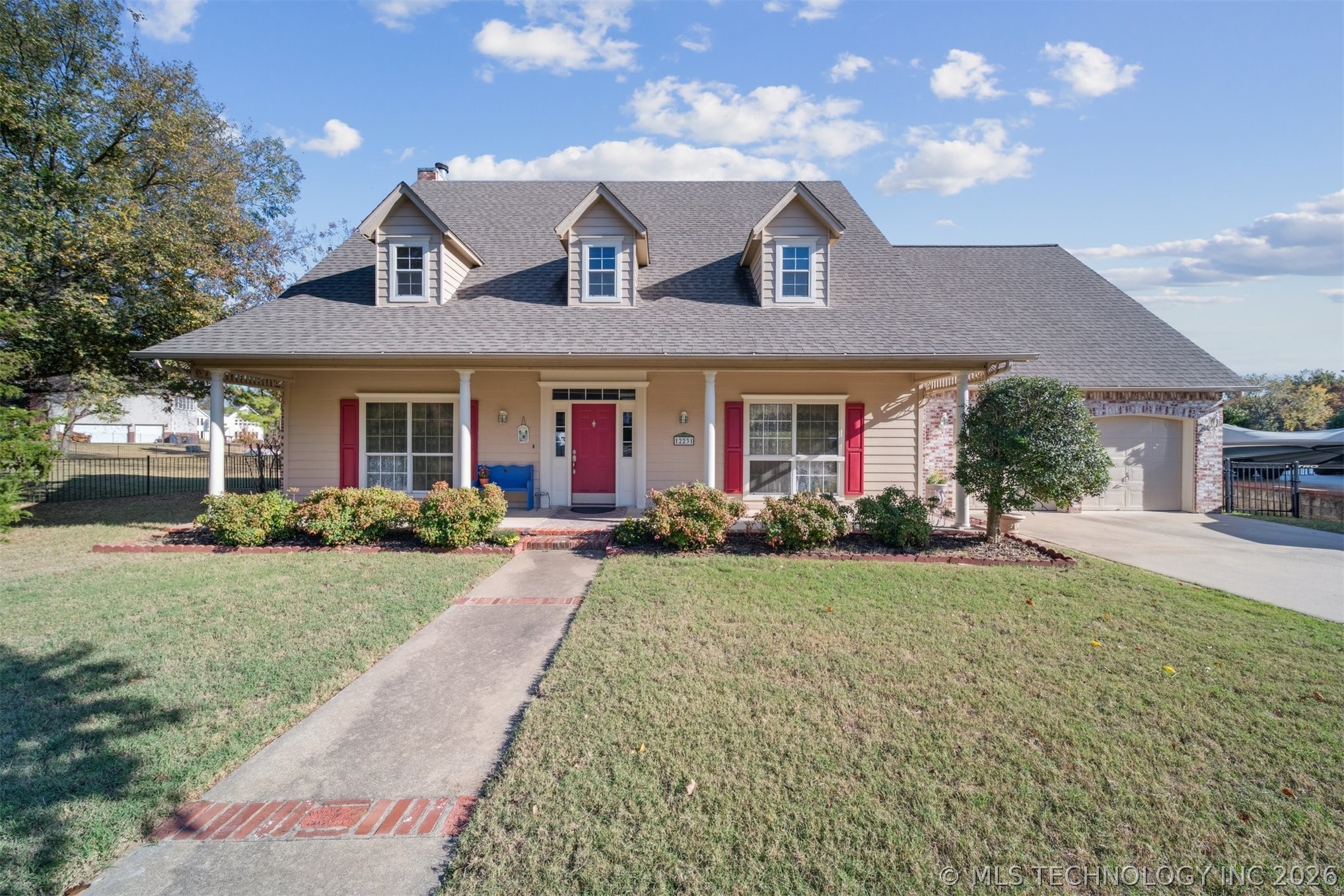 12231 S 18th Avenue E