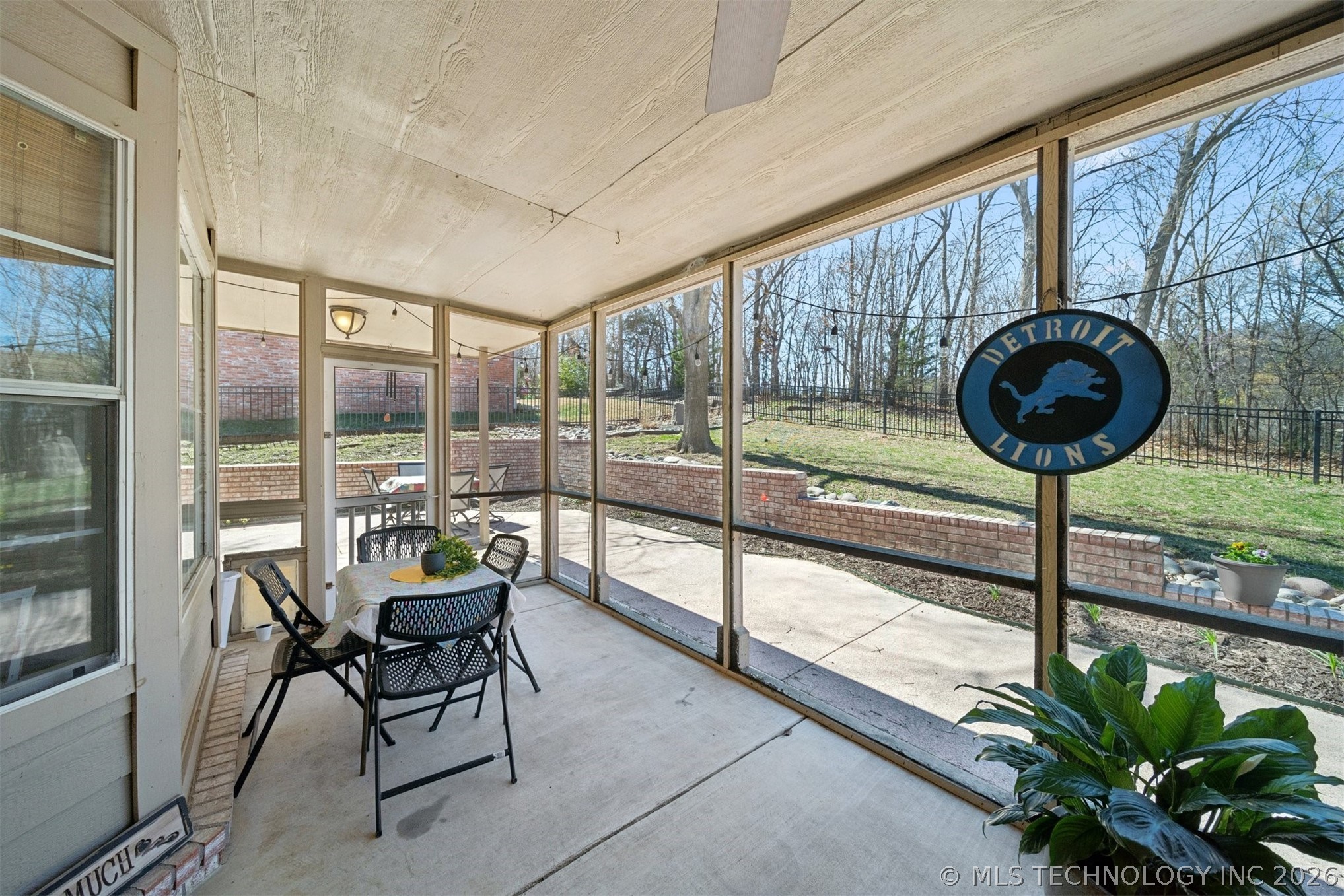 12511 S 18th Circle E