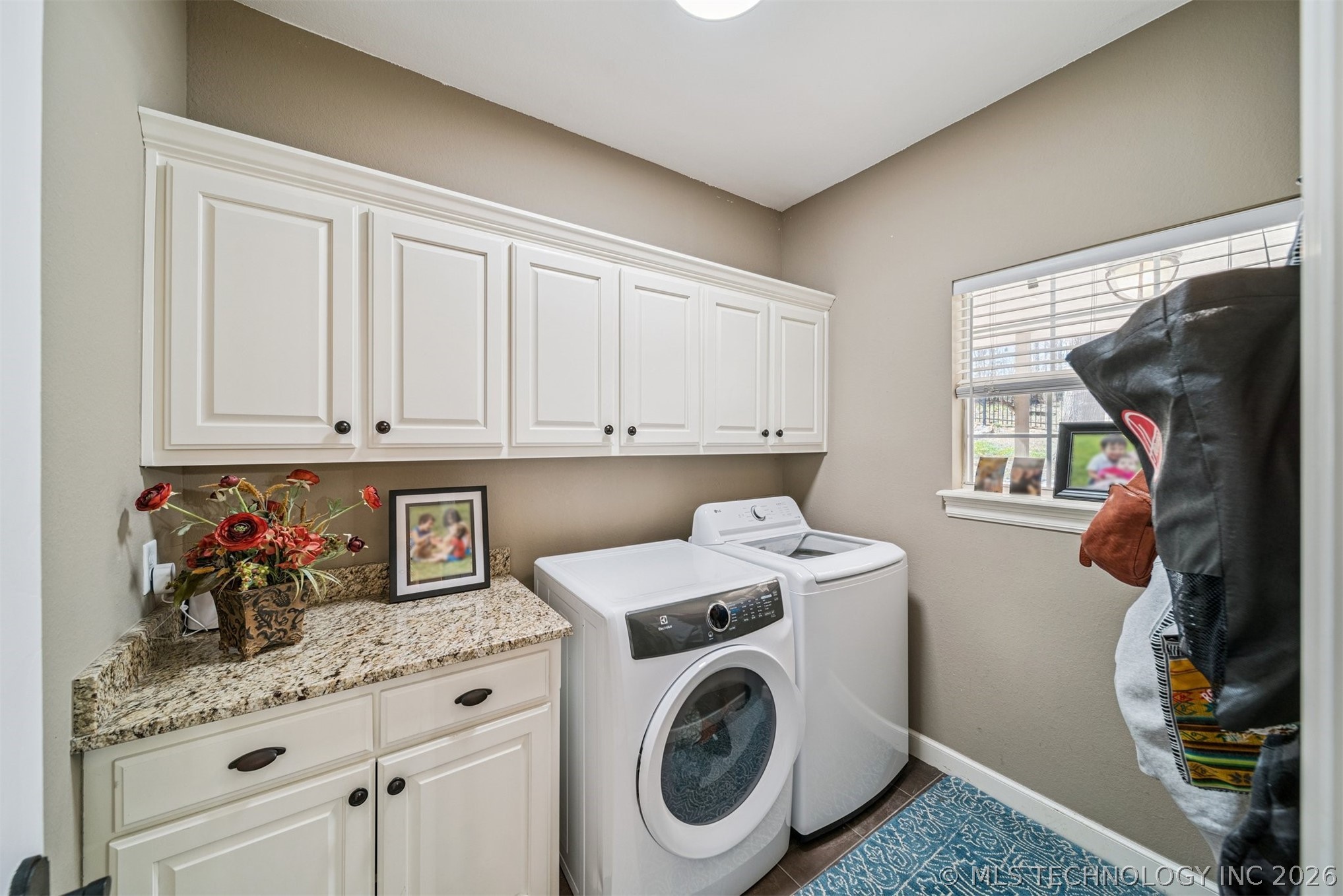 12511 S 18th Circle E