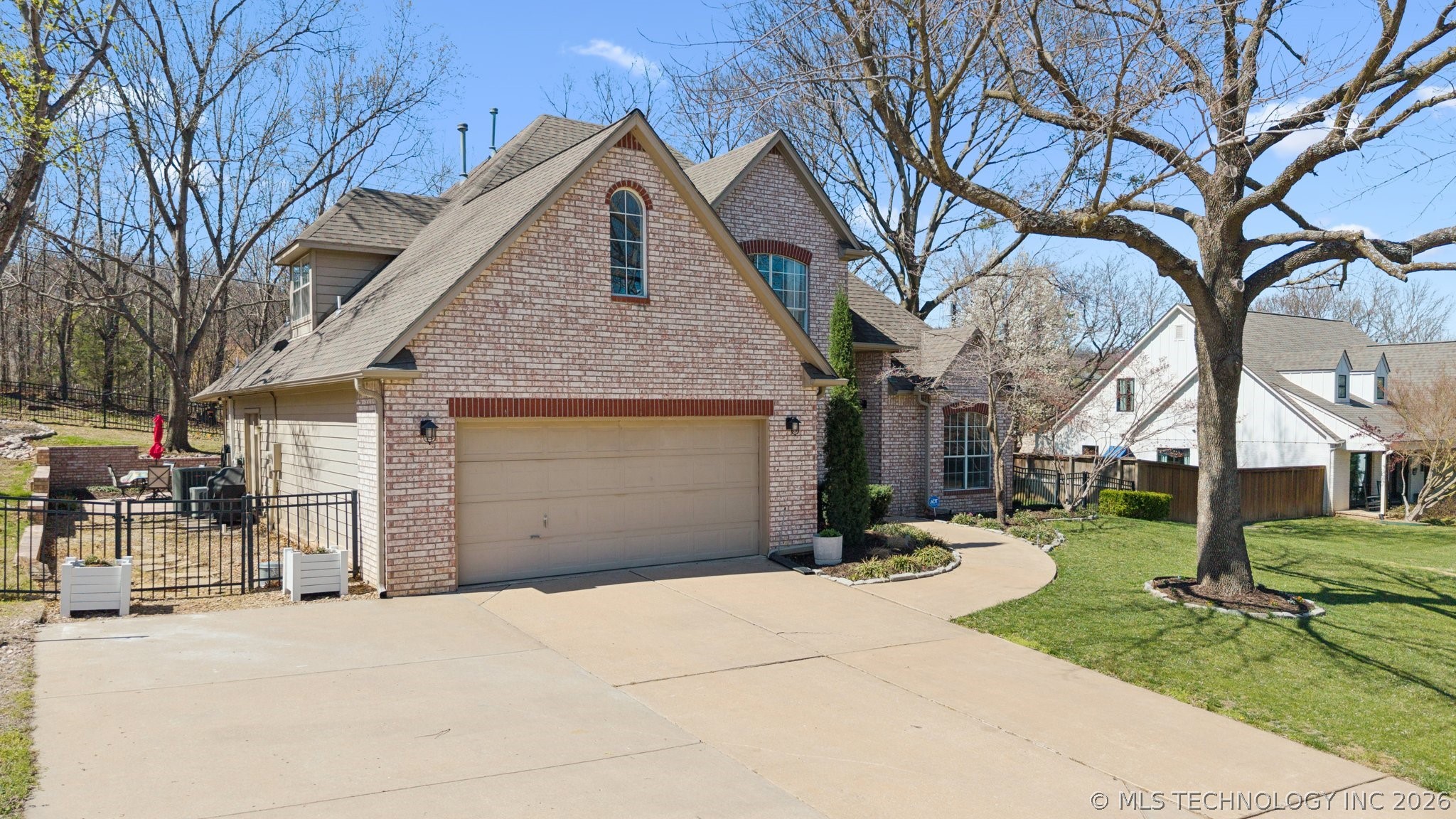 12511 S 18th Circle E