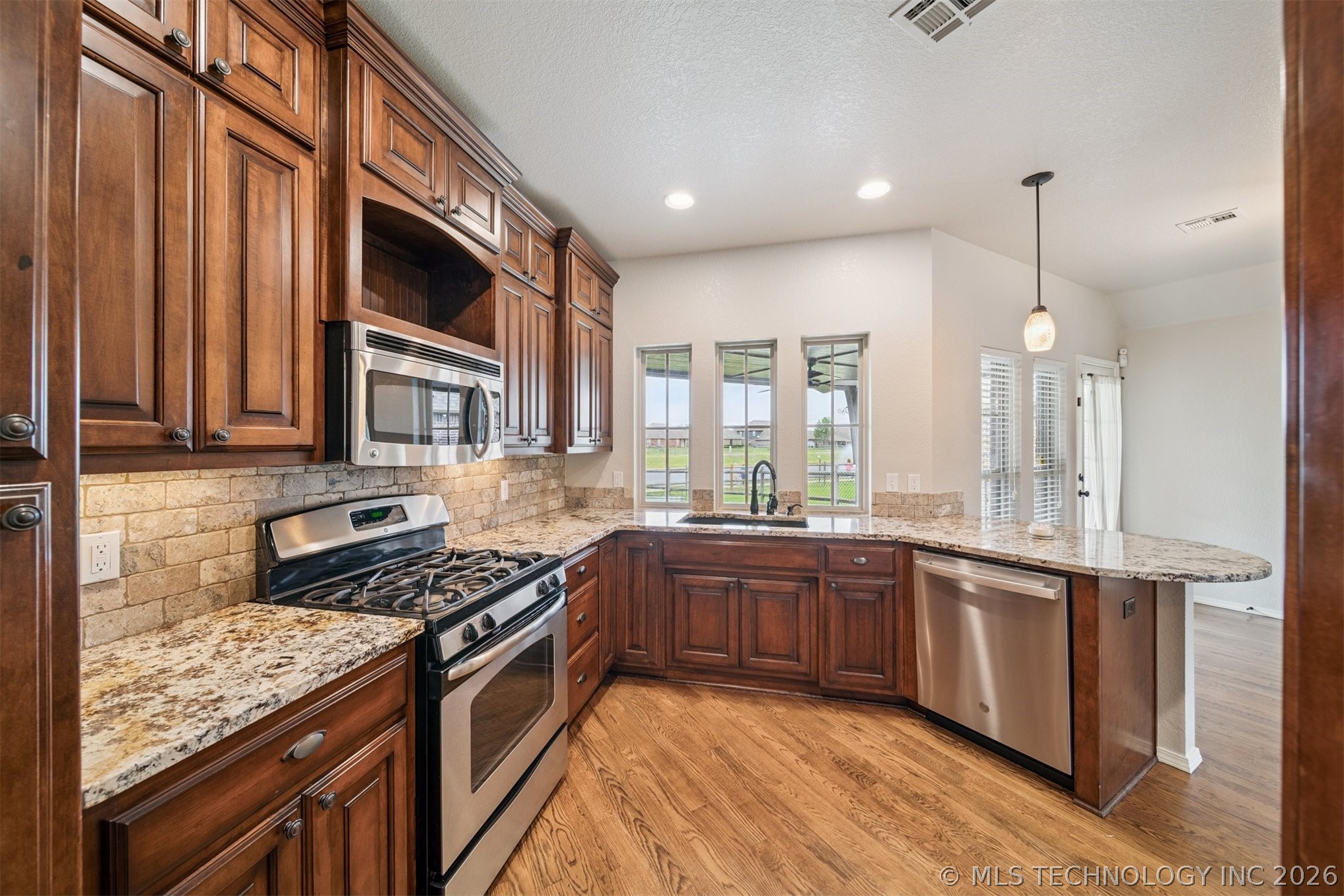 18301 E 47th Street