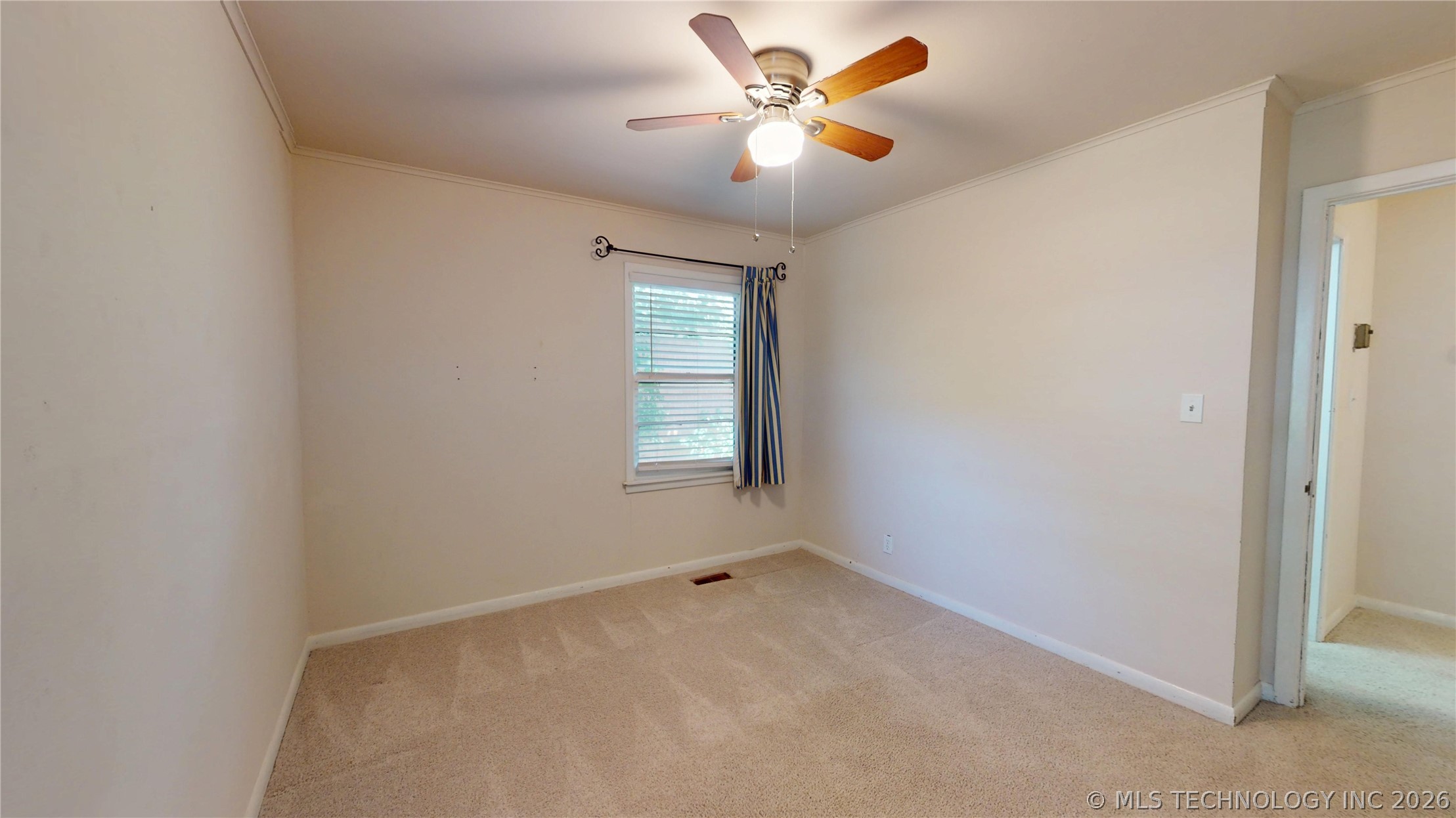1535 E 54th Street