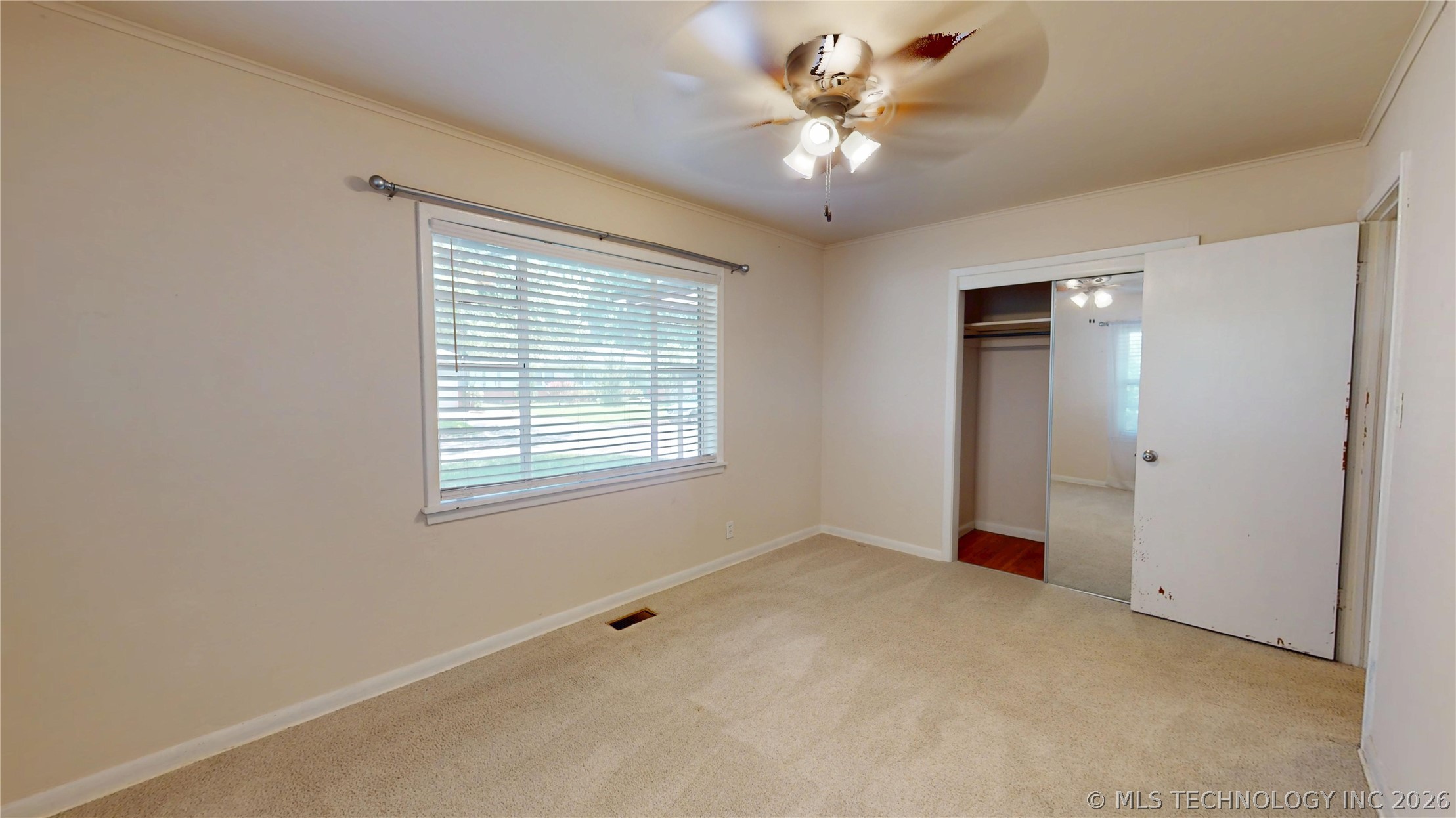 1535 E 54th Street