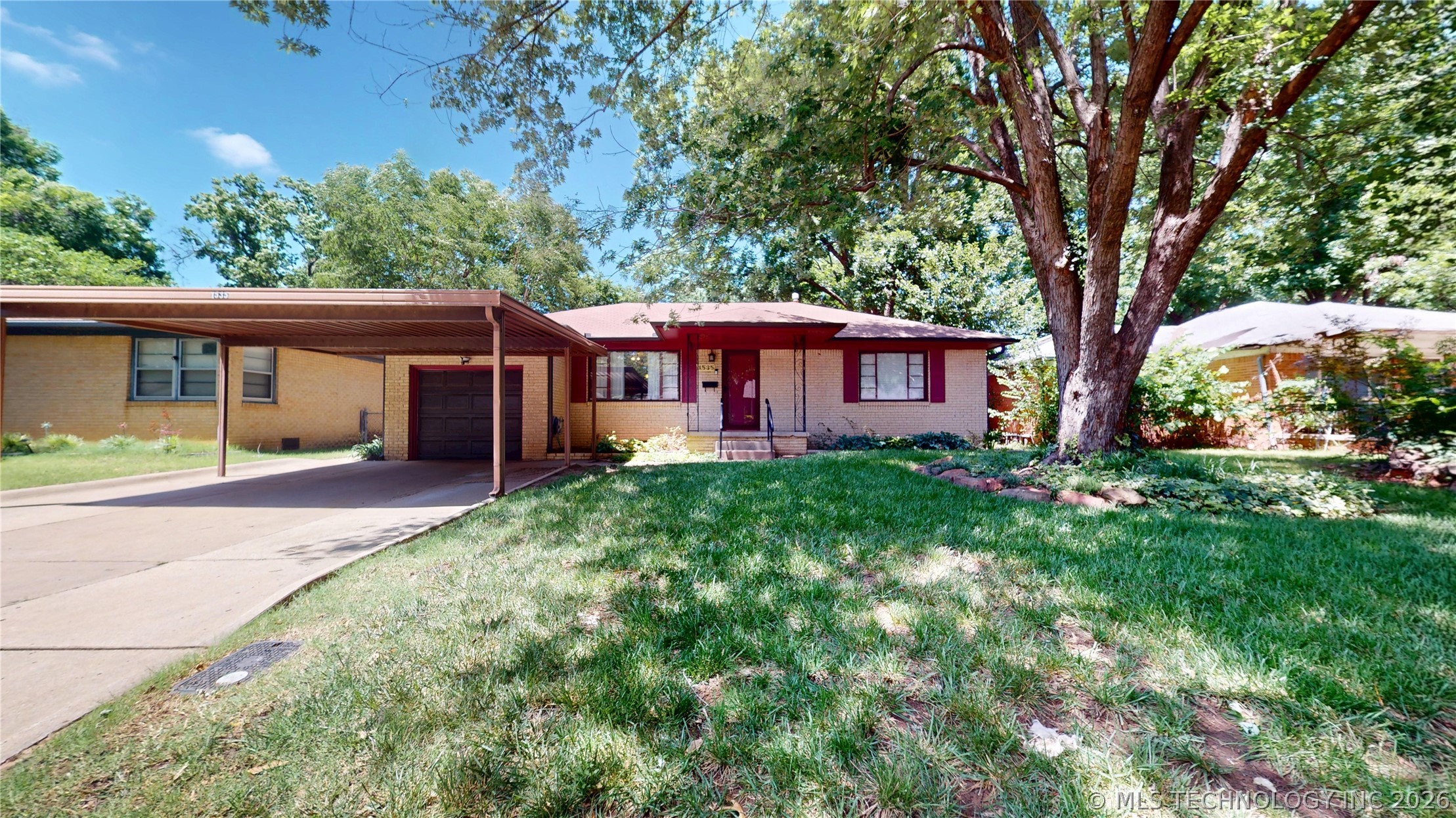 1535 E 54th Street
