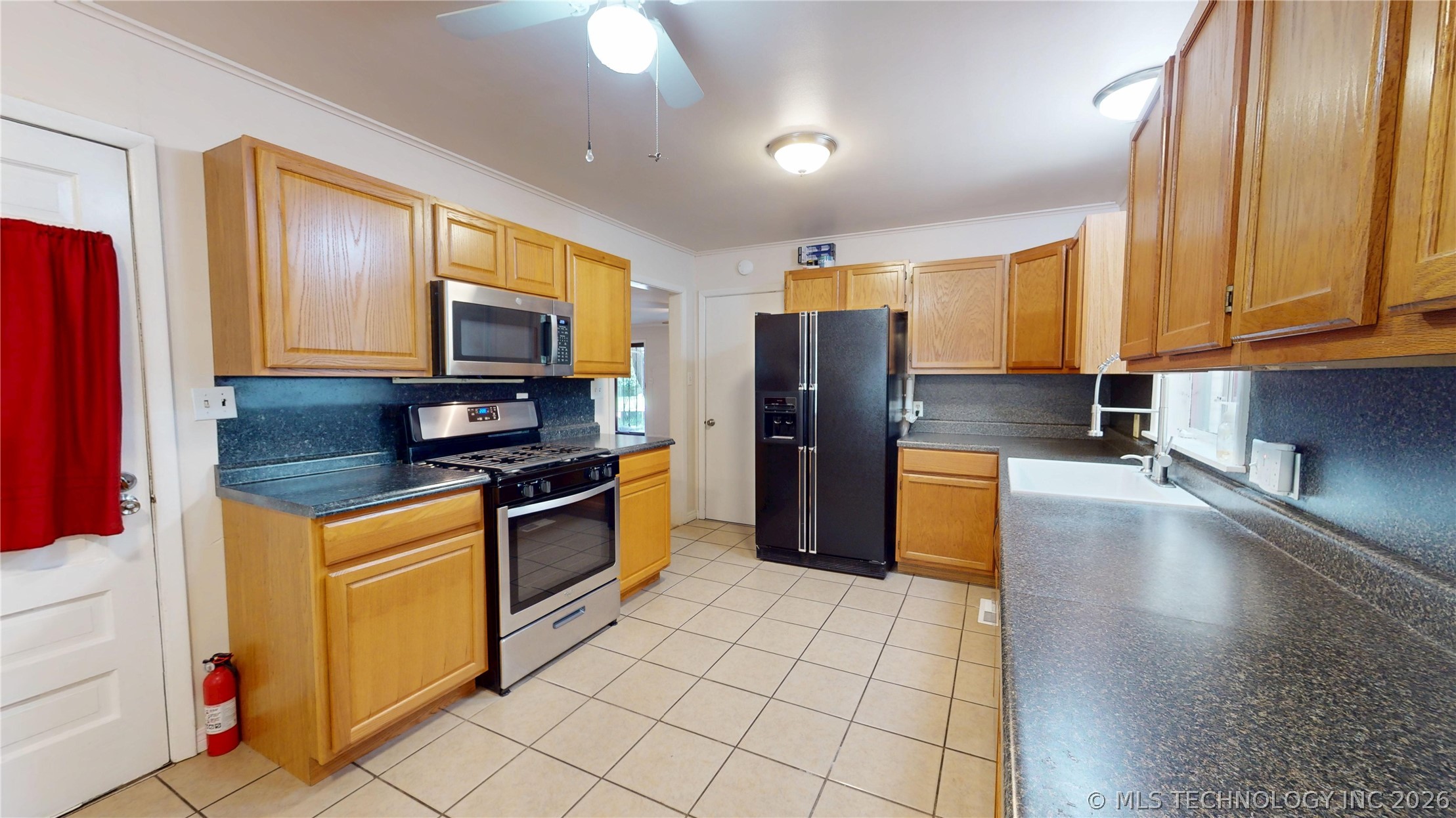 1535 E 54th Street