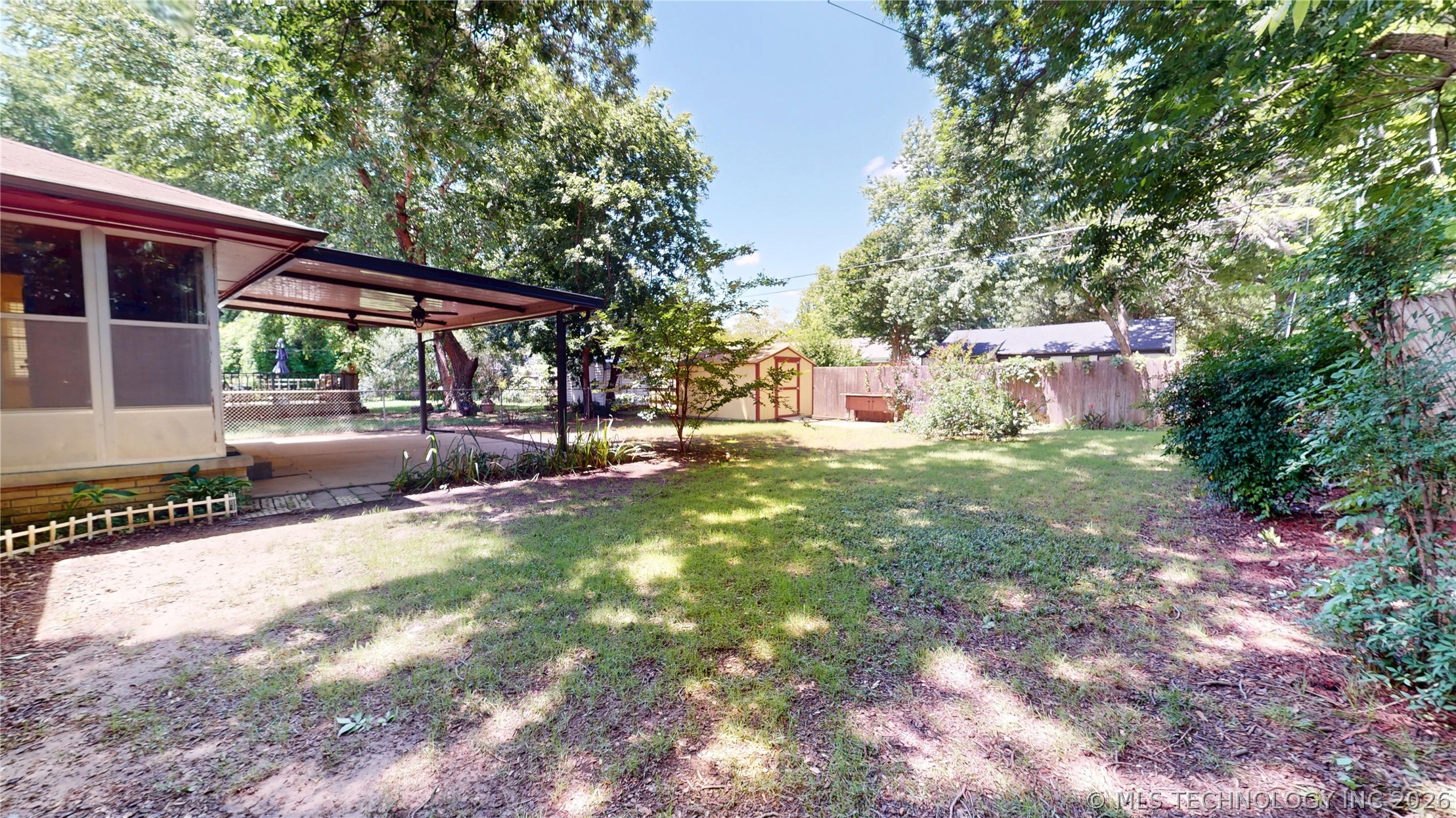 1535 E 54th Street