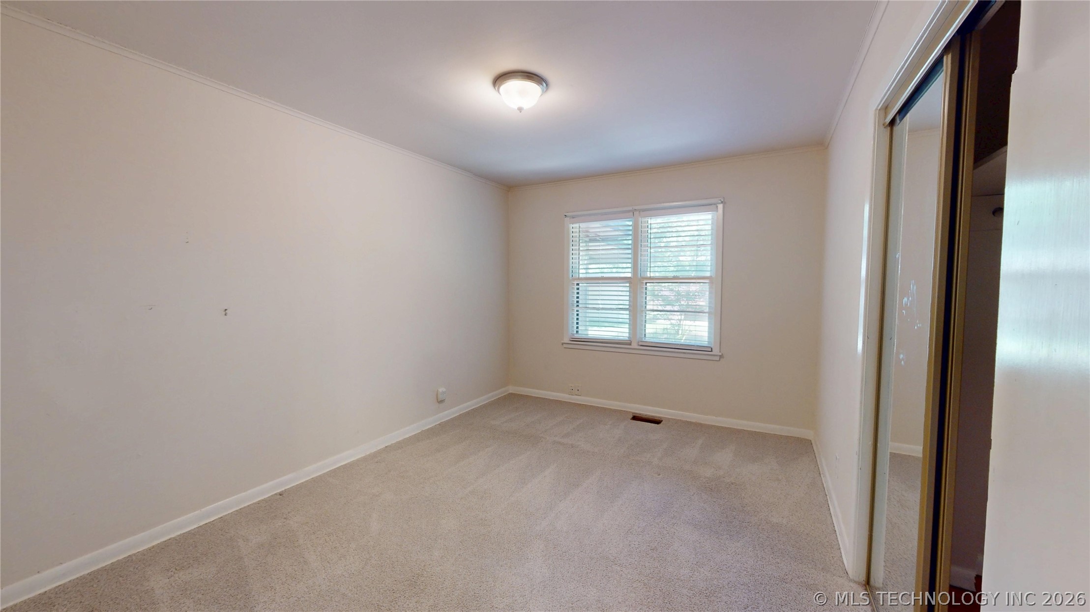 1535 E 54th Street