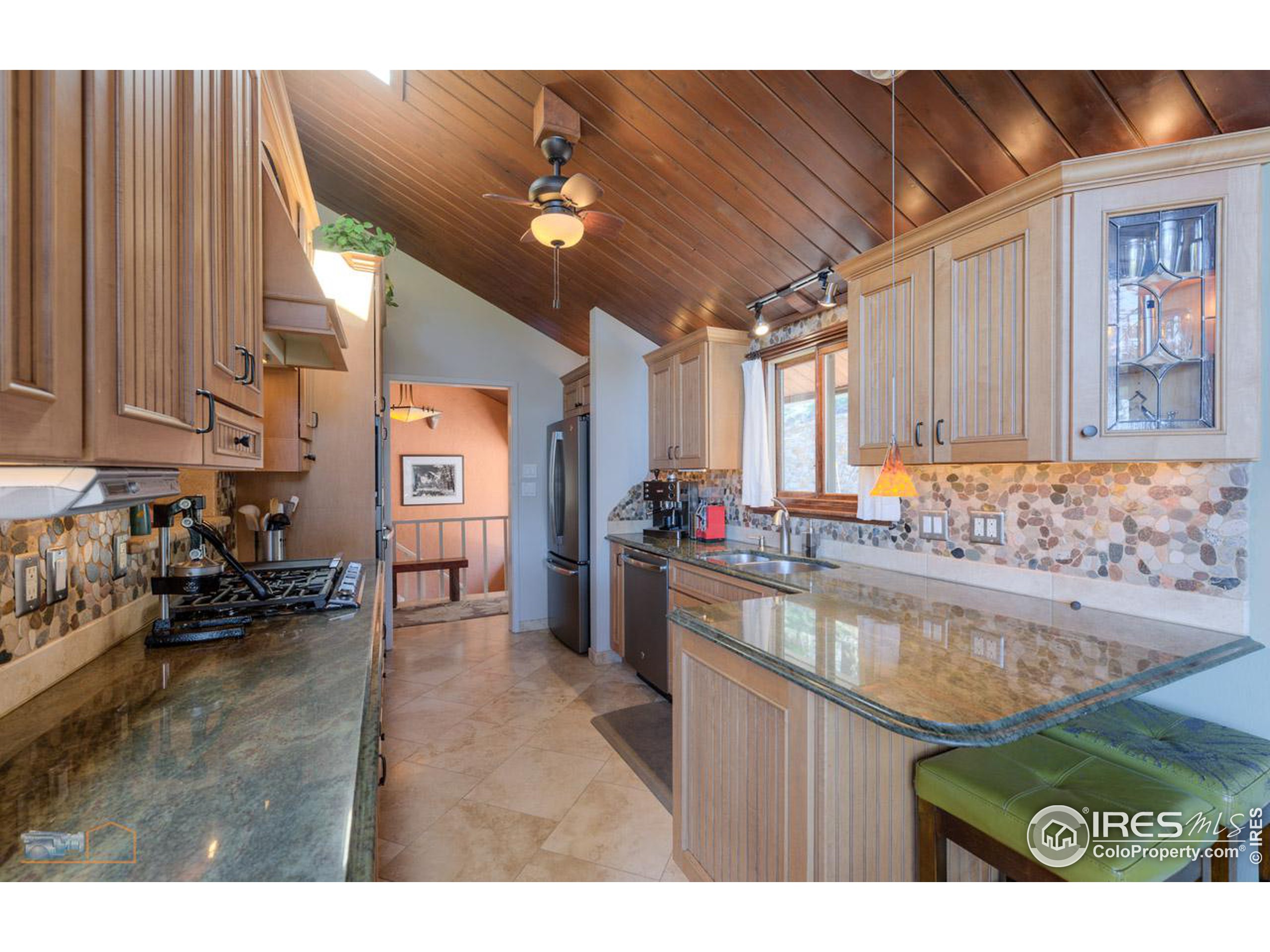 118 Meadowlook Way