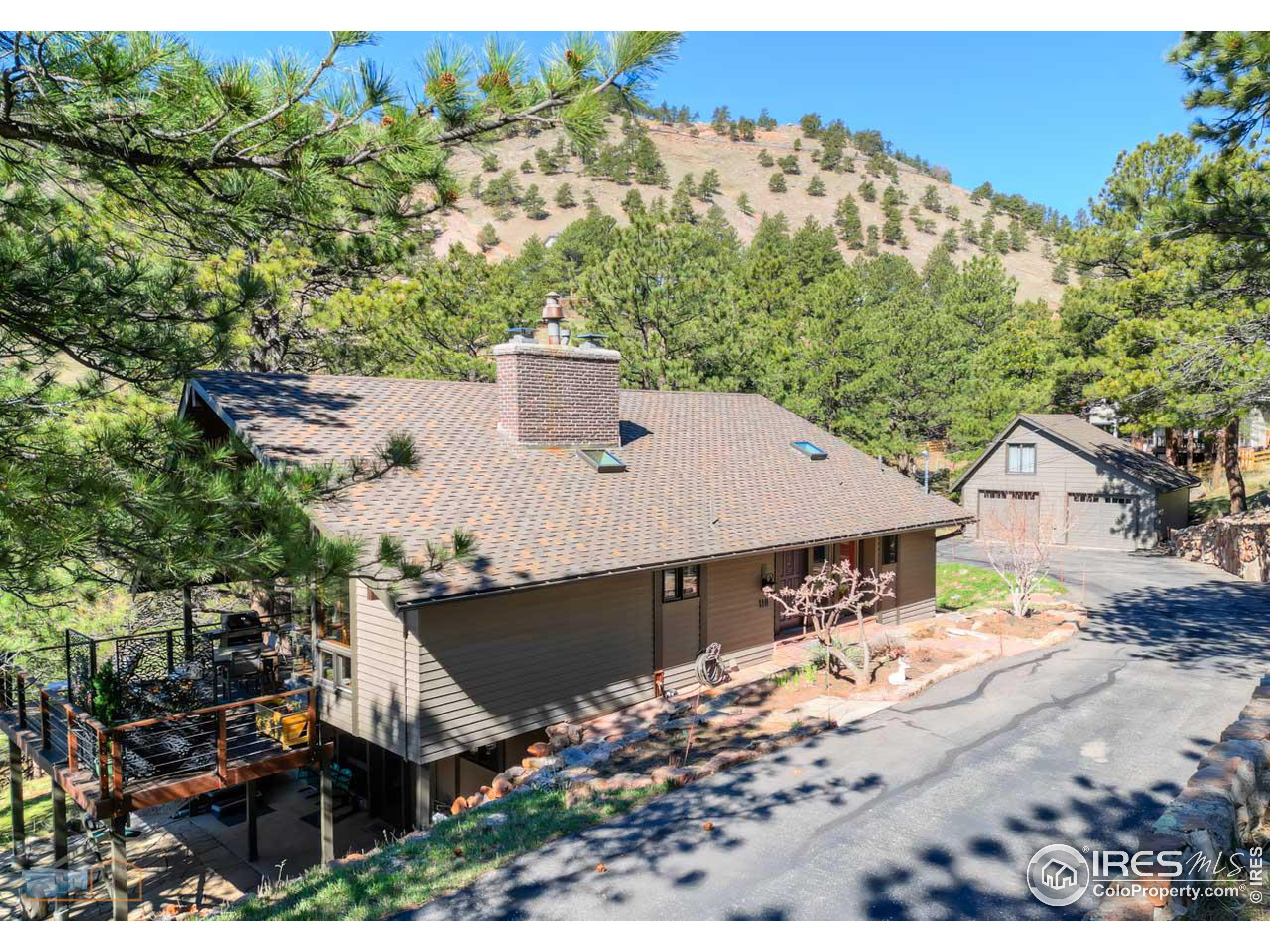 118 Meadowlook Way