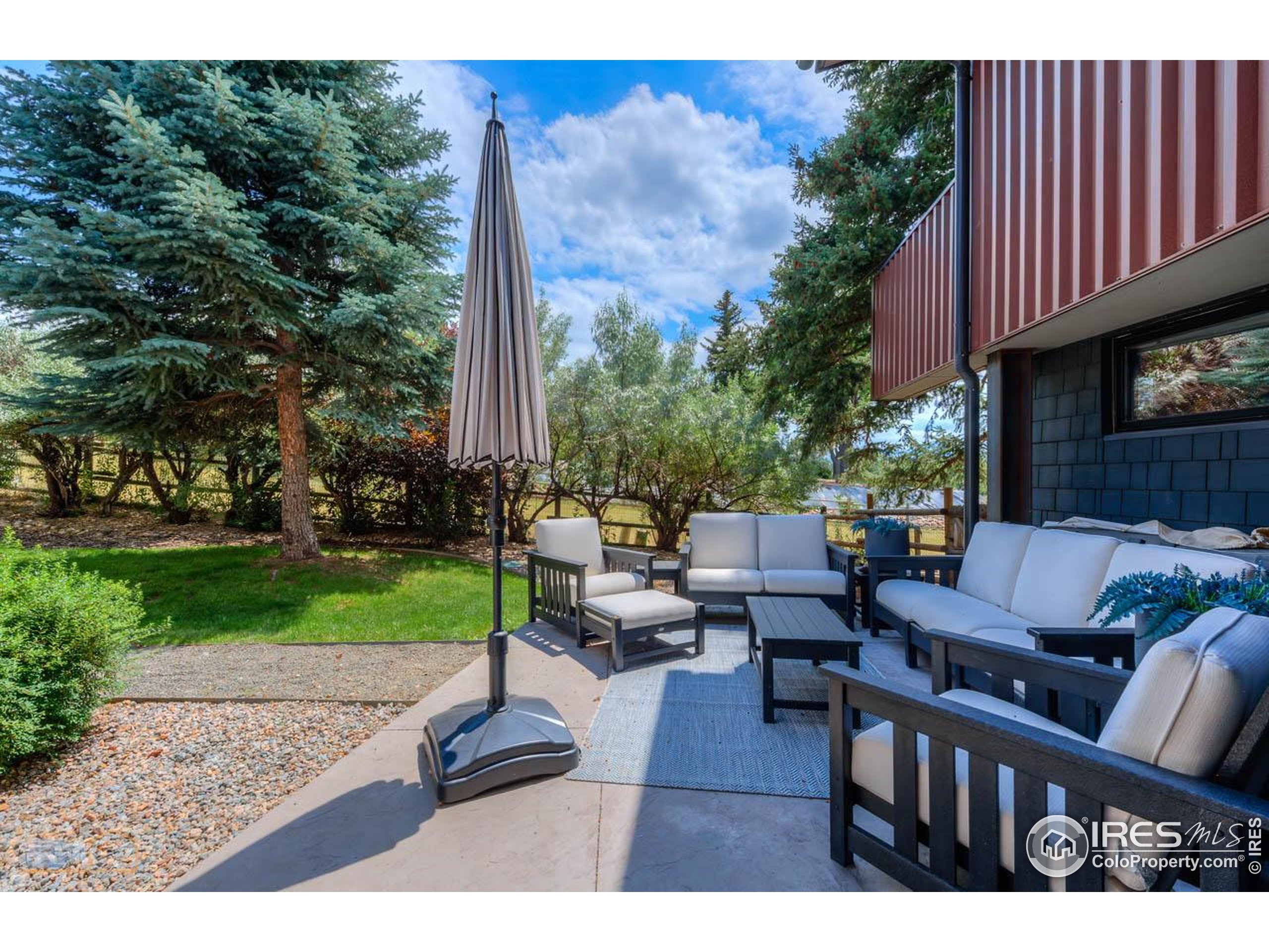 512 Ponderosa Dr