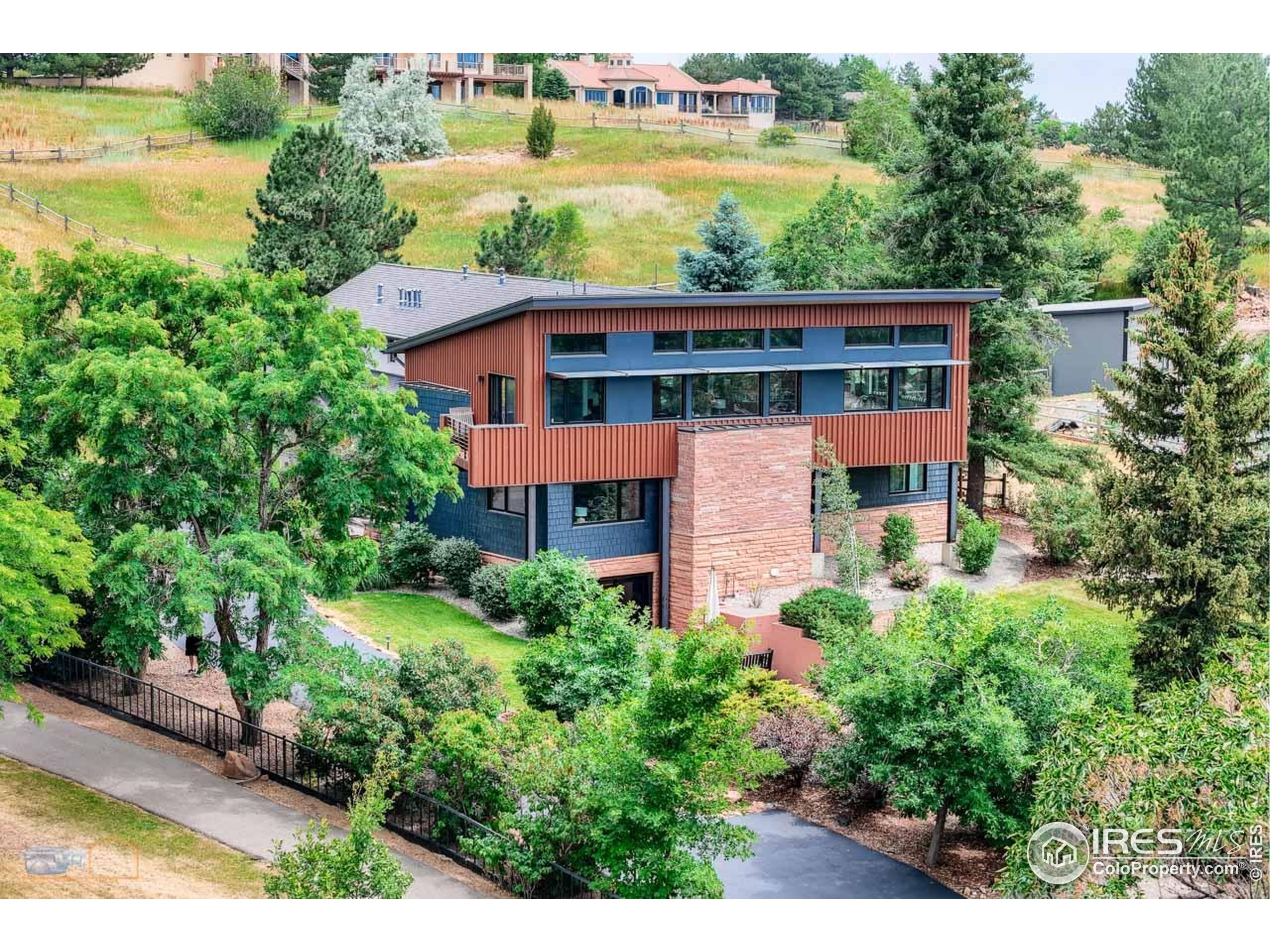 512 Ponderosa Dr