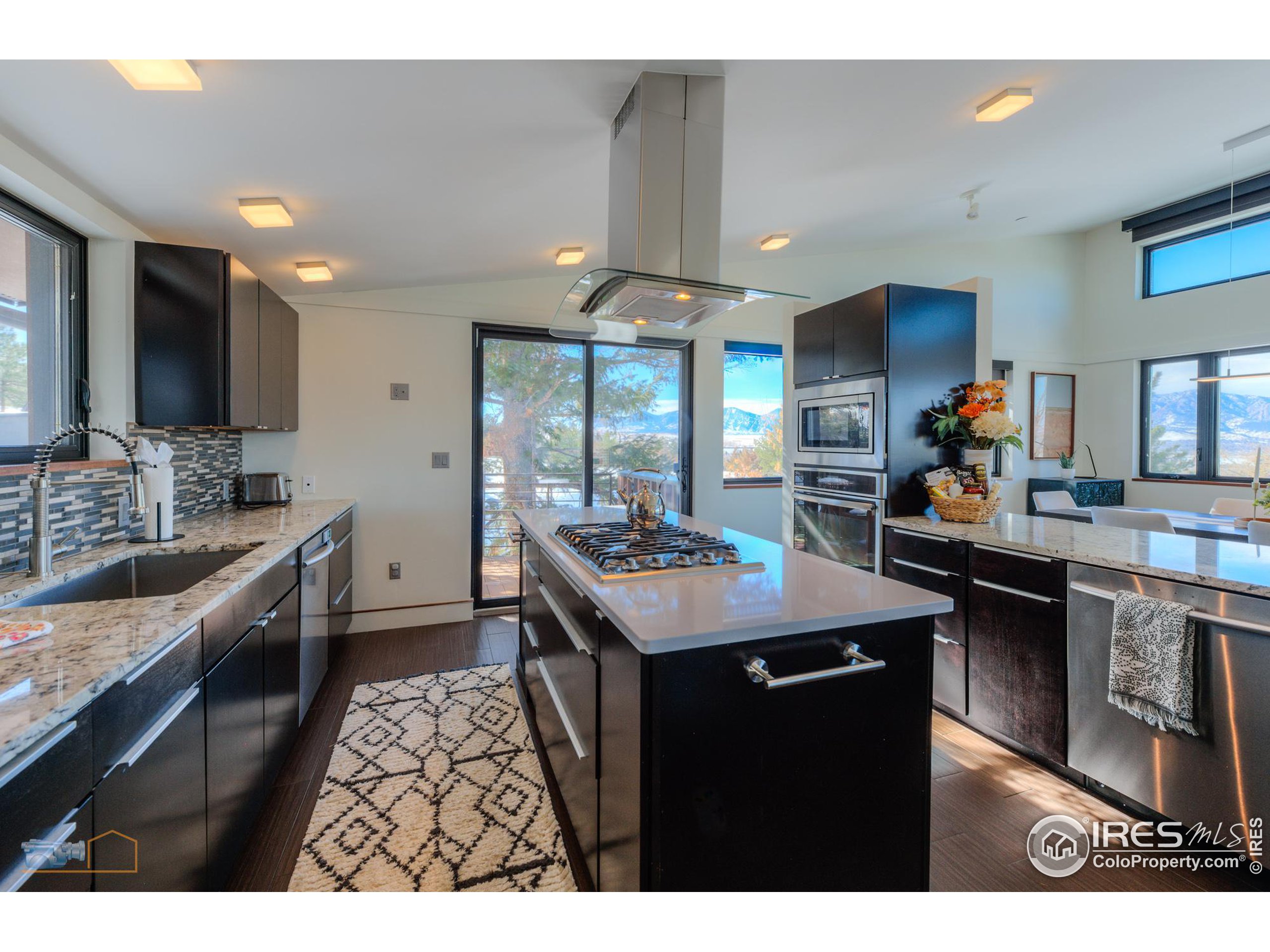 512 Ponderosa Dr