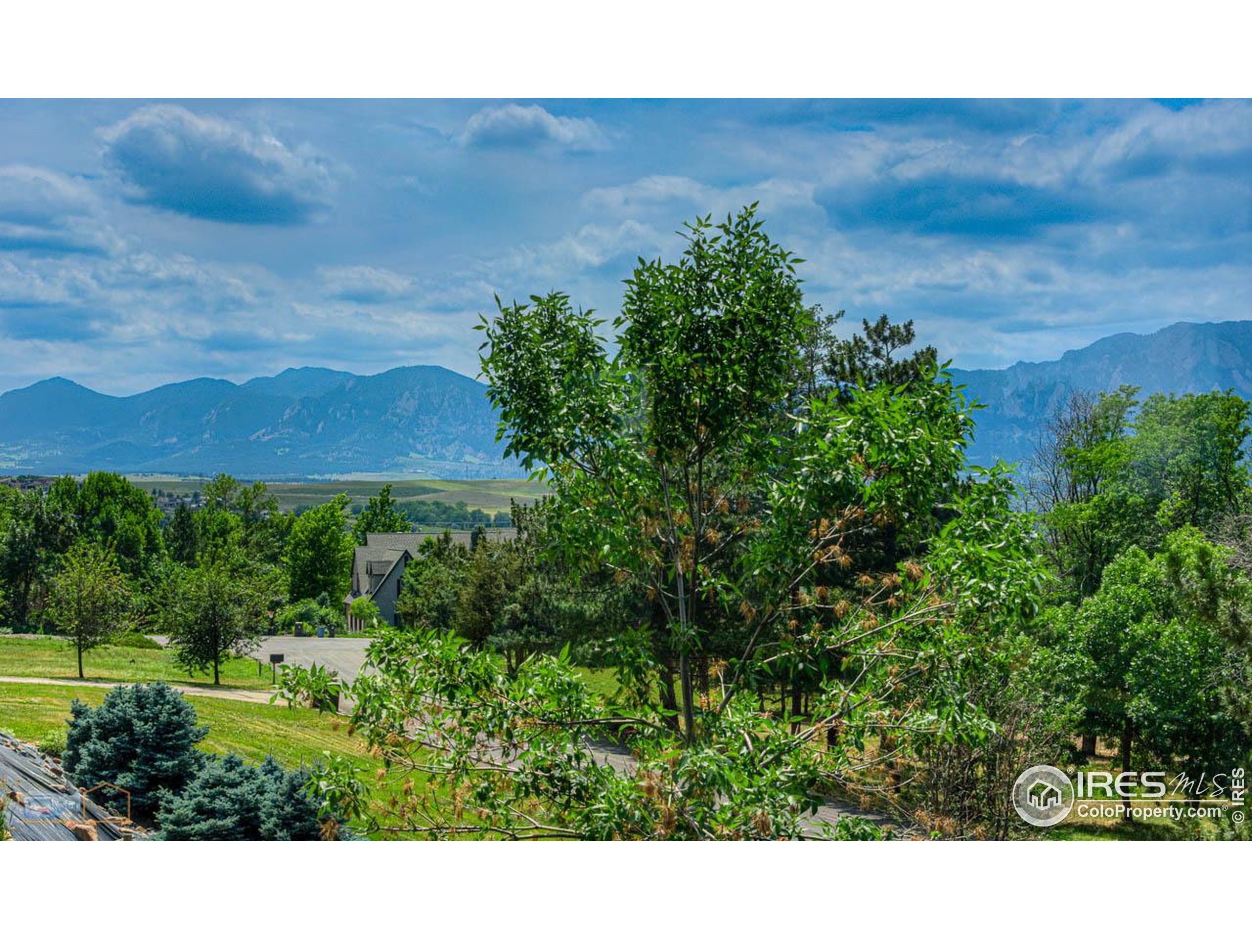 512 Ponderosa Dr