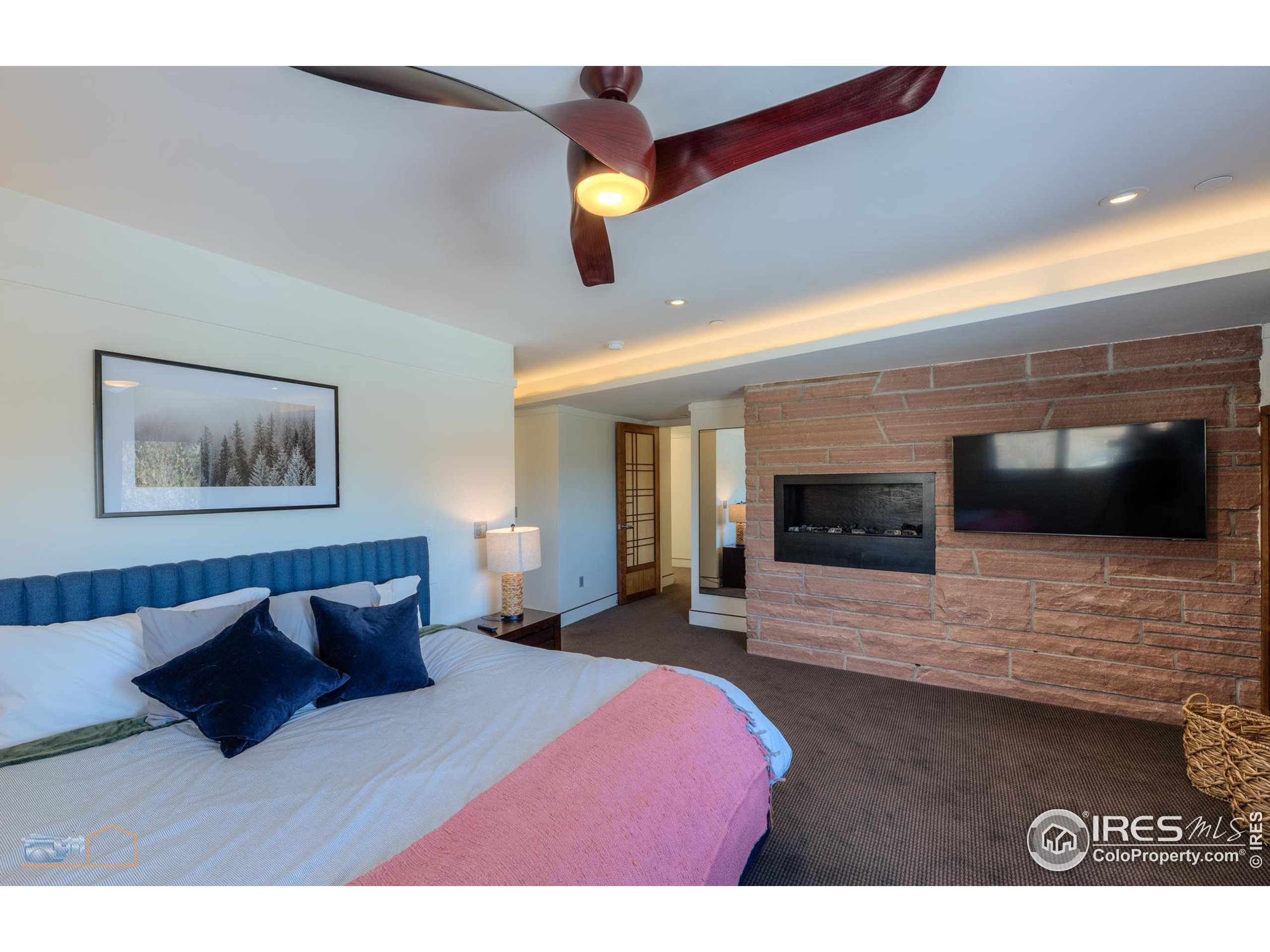 512 Ponderosa Dr
