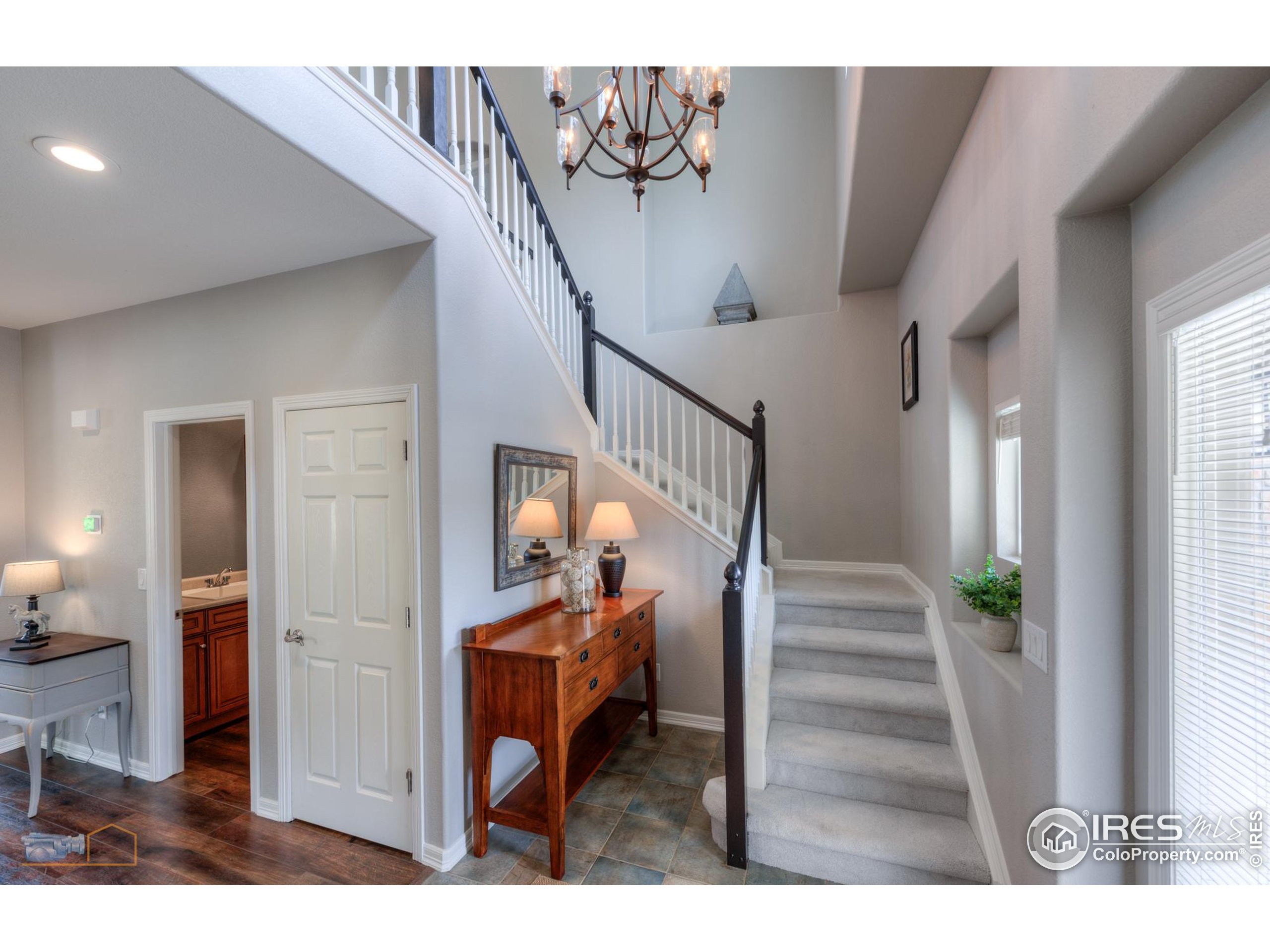 4203 Rabbit Mountain Rd