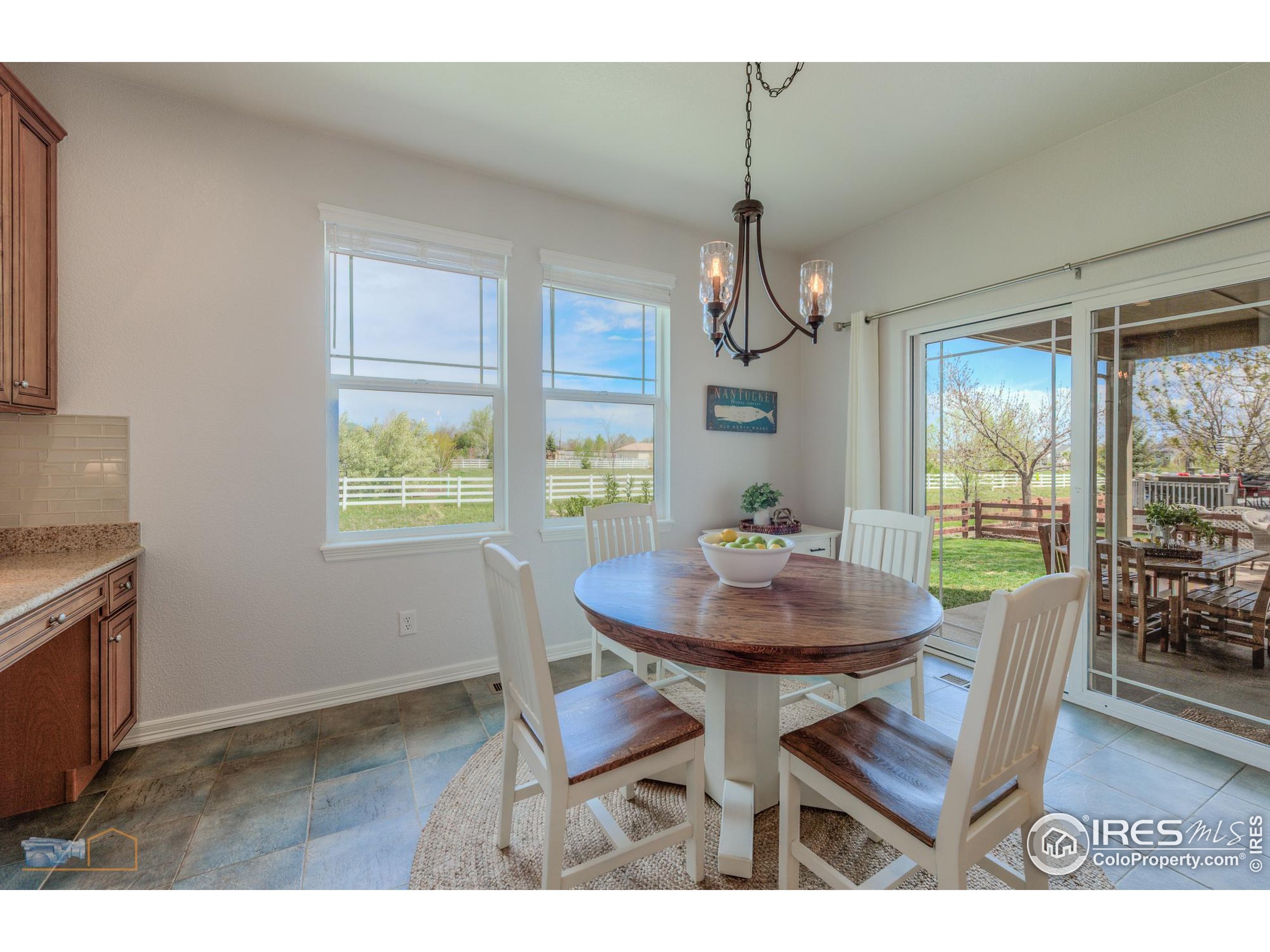 4203 Rabbit Mountain Rd