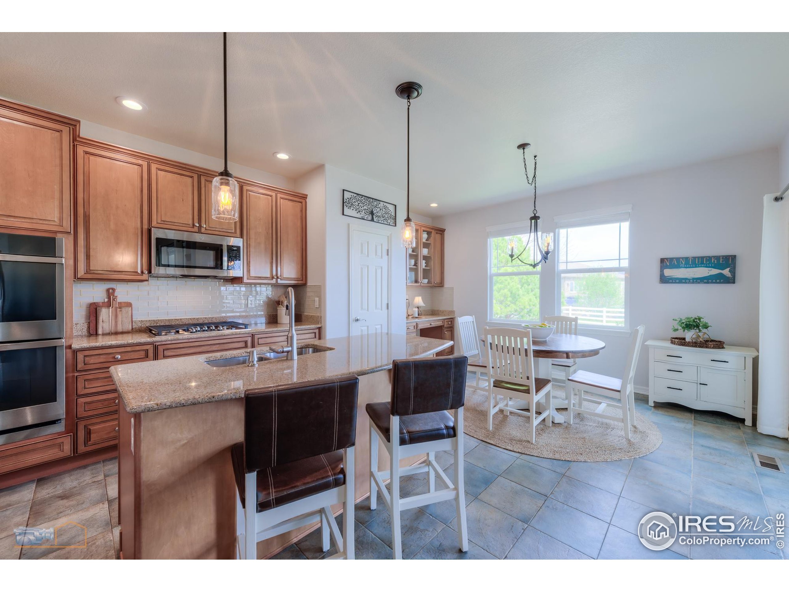 4203 Rabbit Mountain Rd