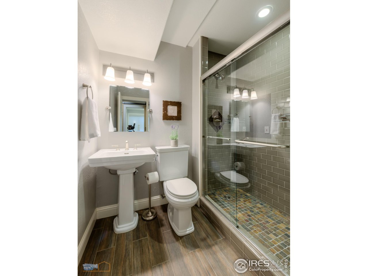 4203 Rabbit Mountain Rd