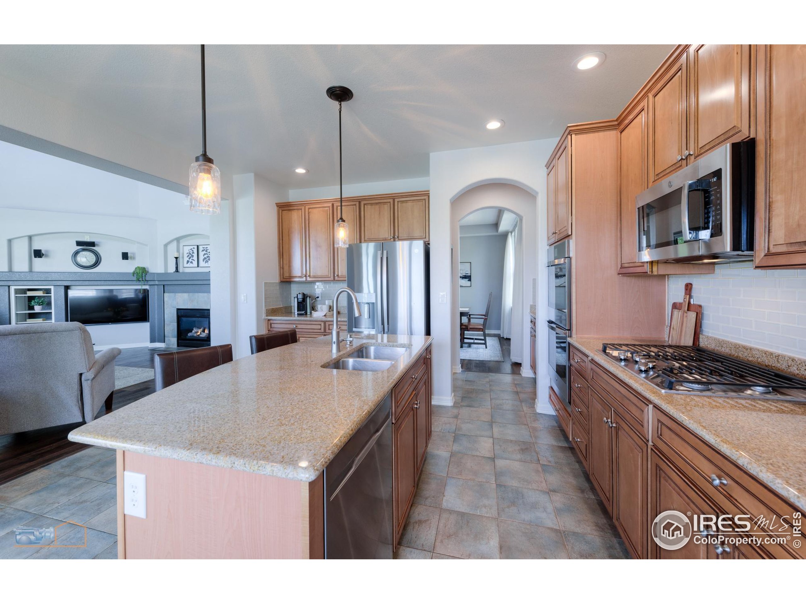 4203 Rabbit Mountain Rd