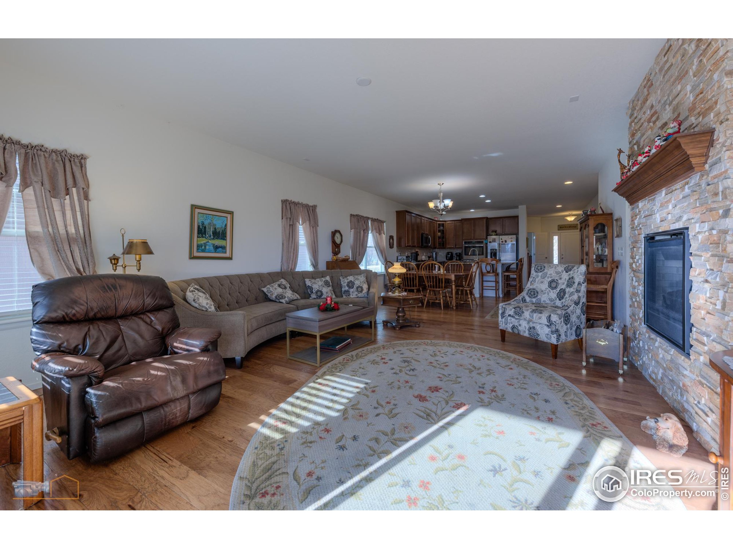 1435 Rustic Dr