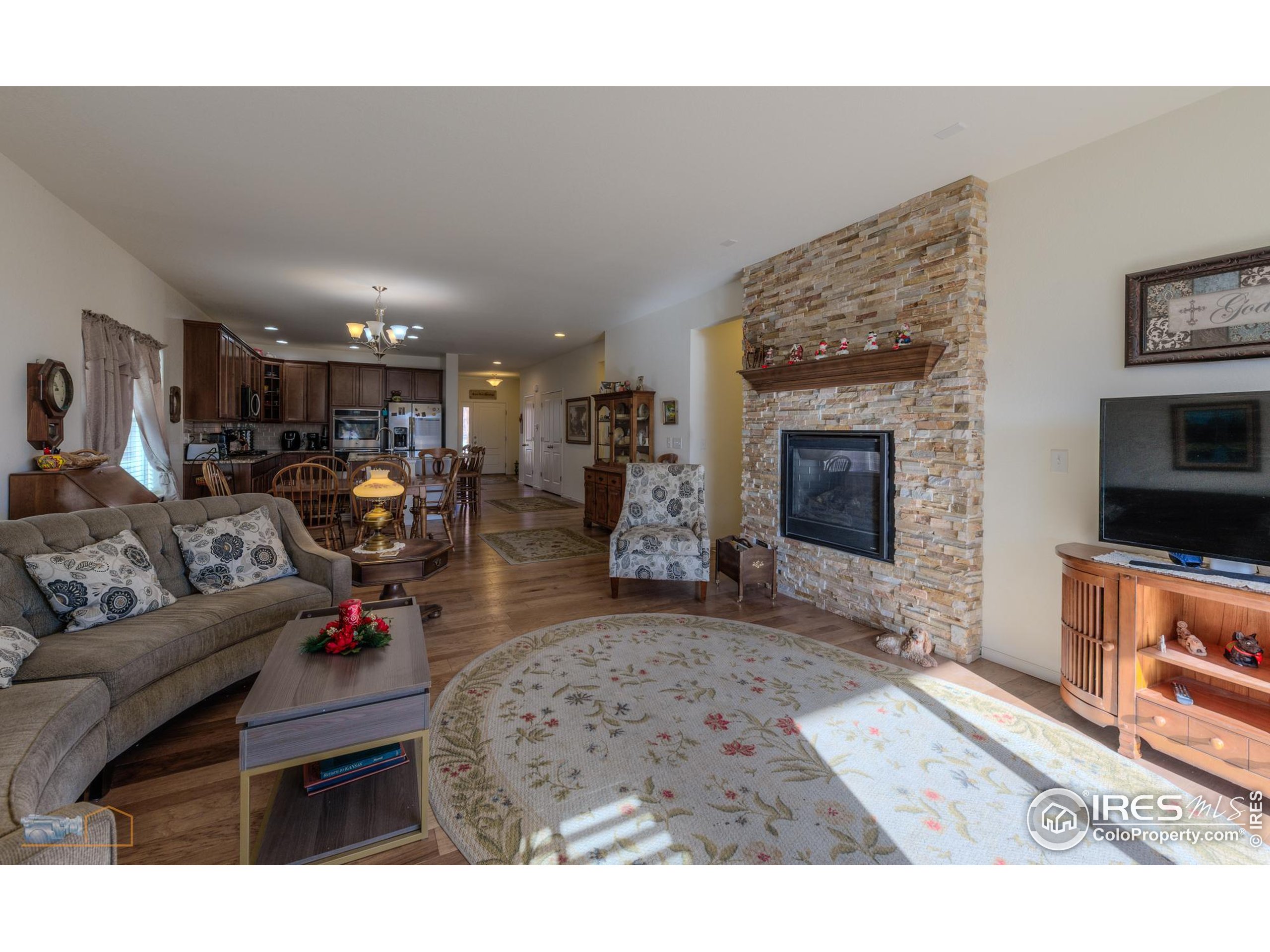1435 Rustic Dr