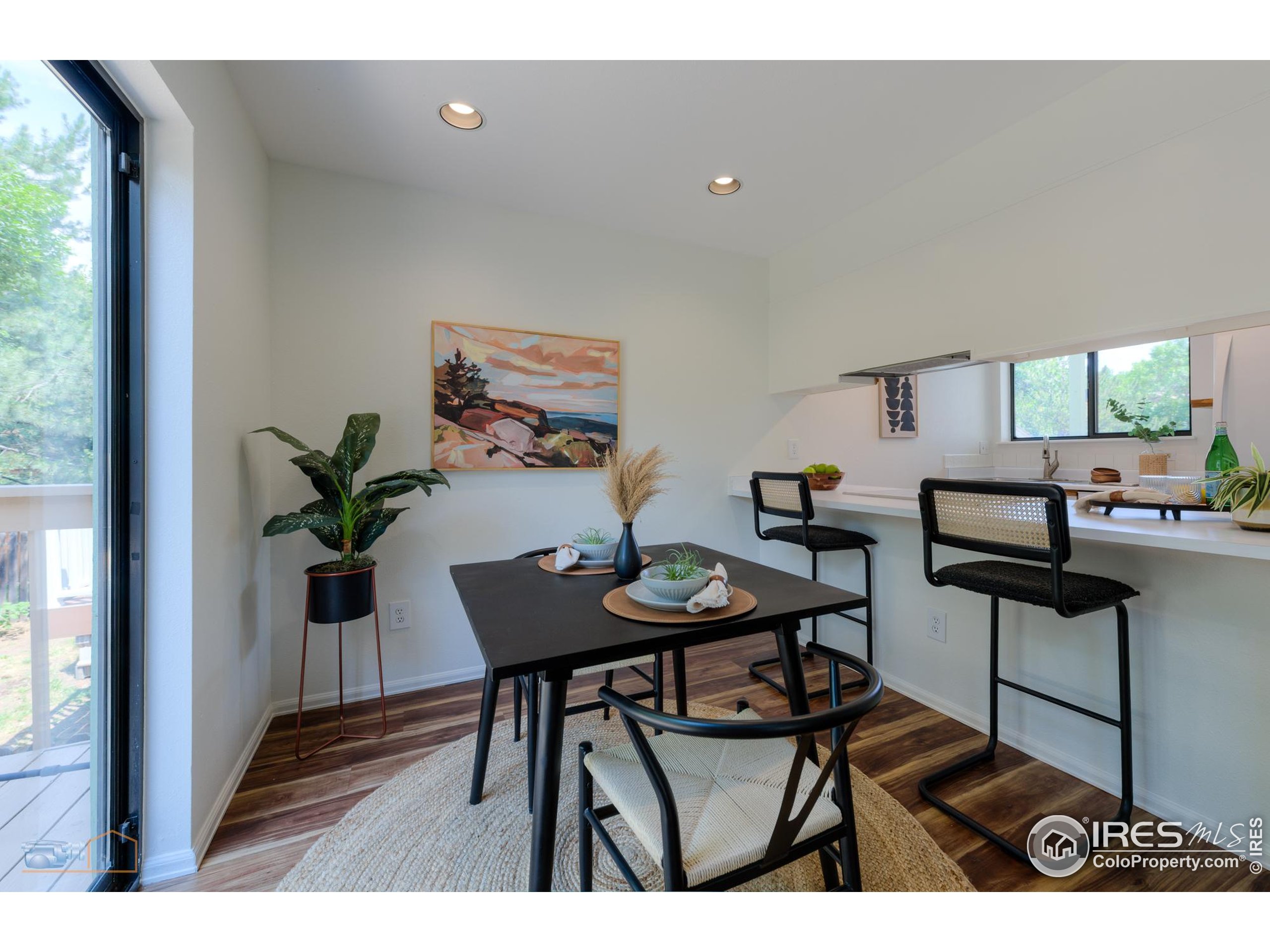 67 Mineola Ct