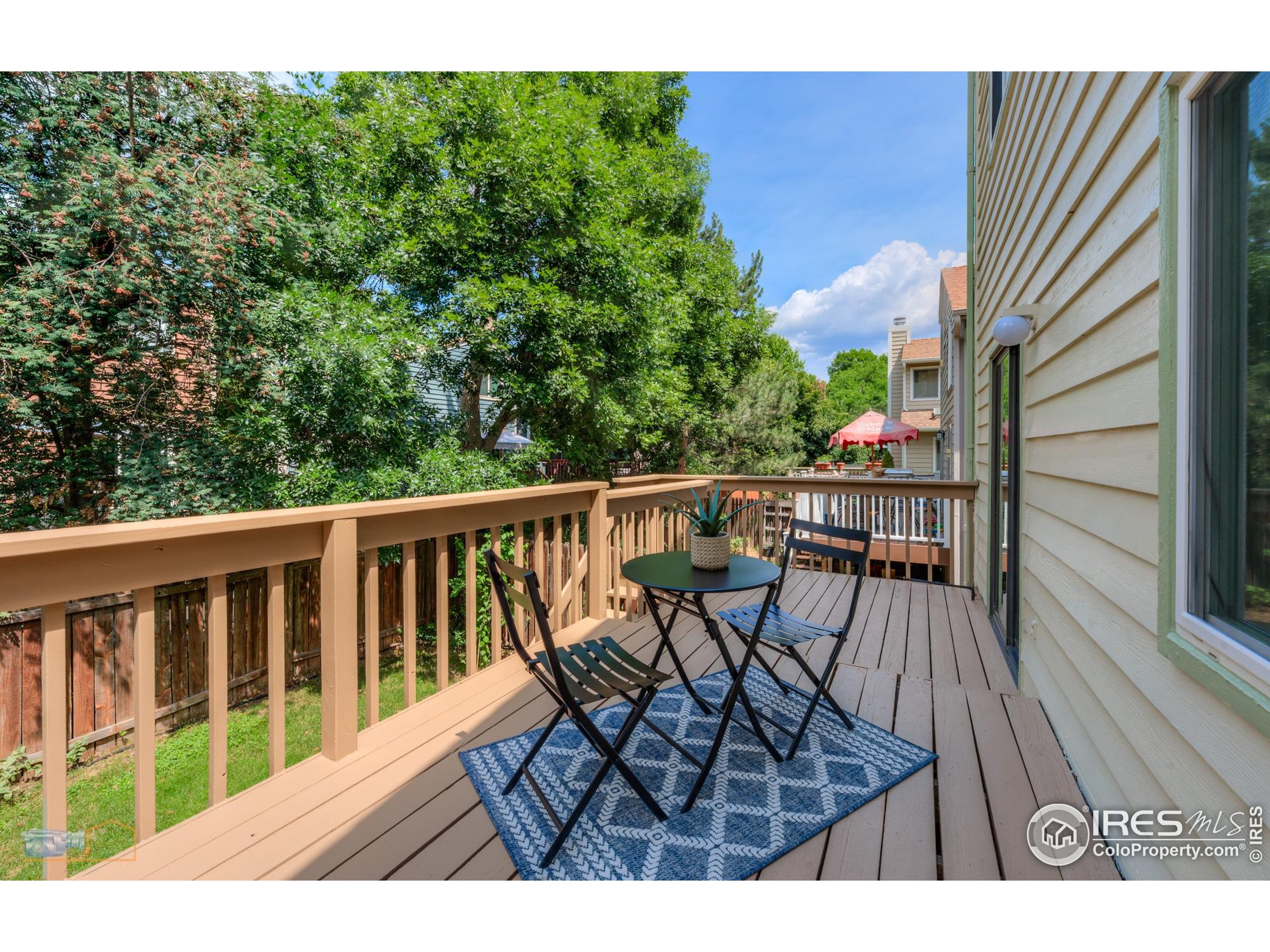 67 Mineola Ct