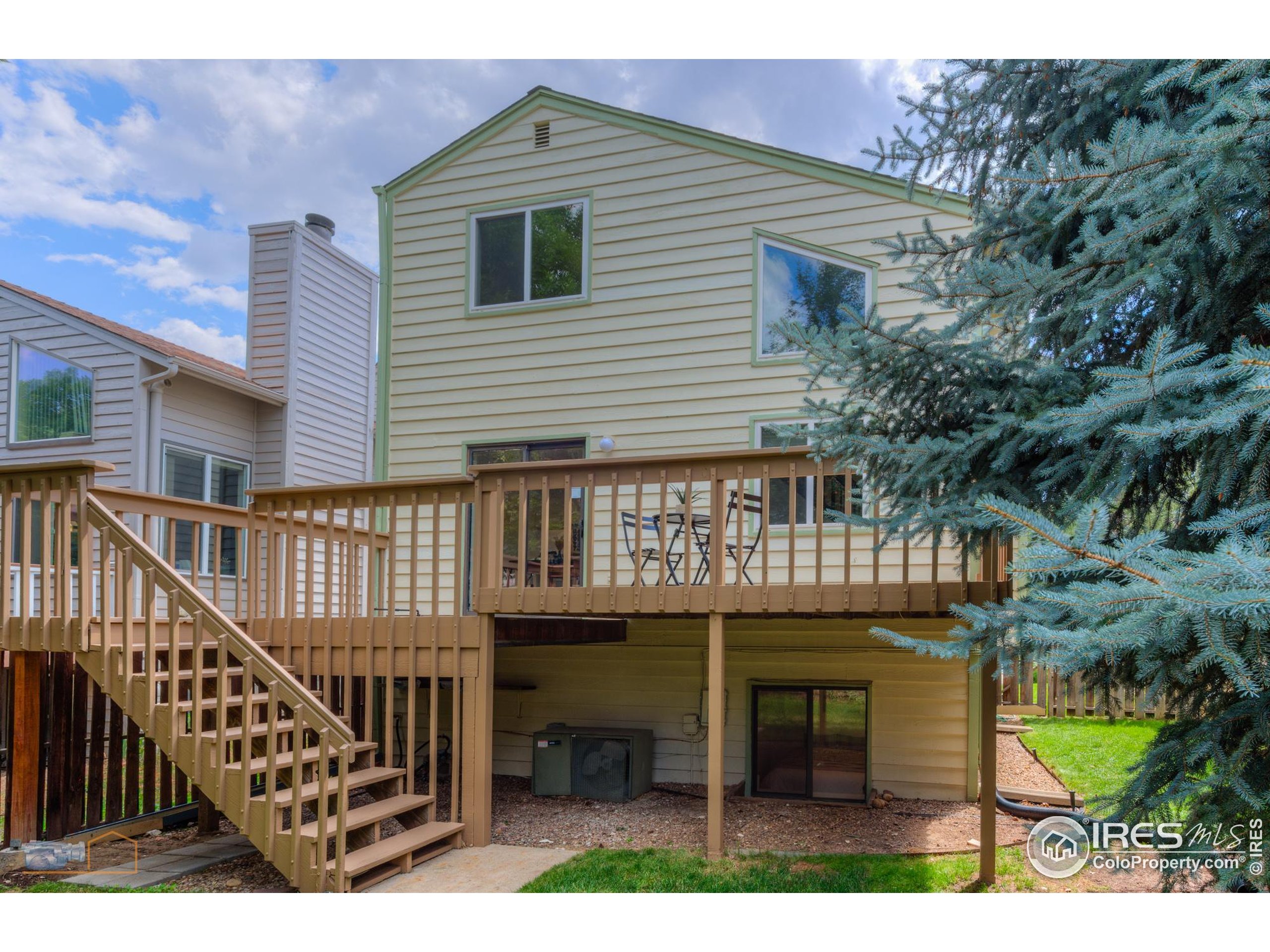 67 Mineola Ct