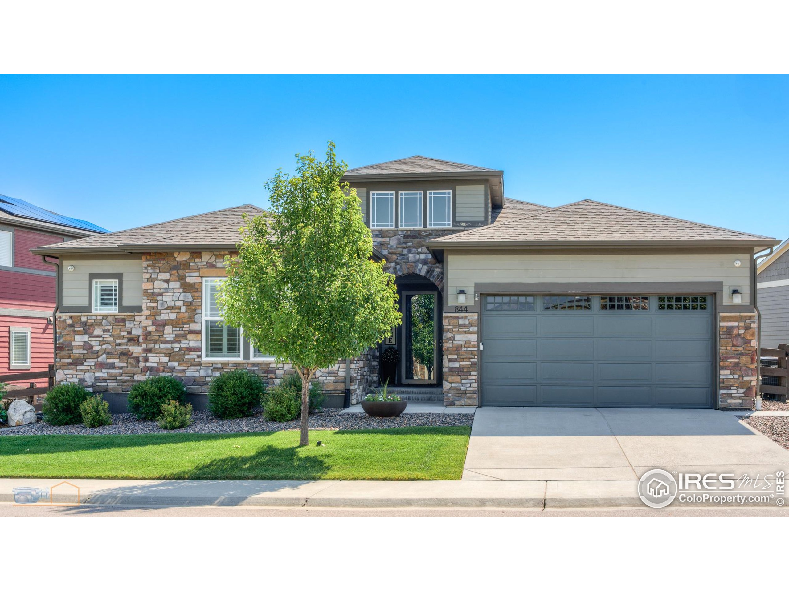 844 Stagecoach Dr