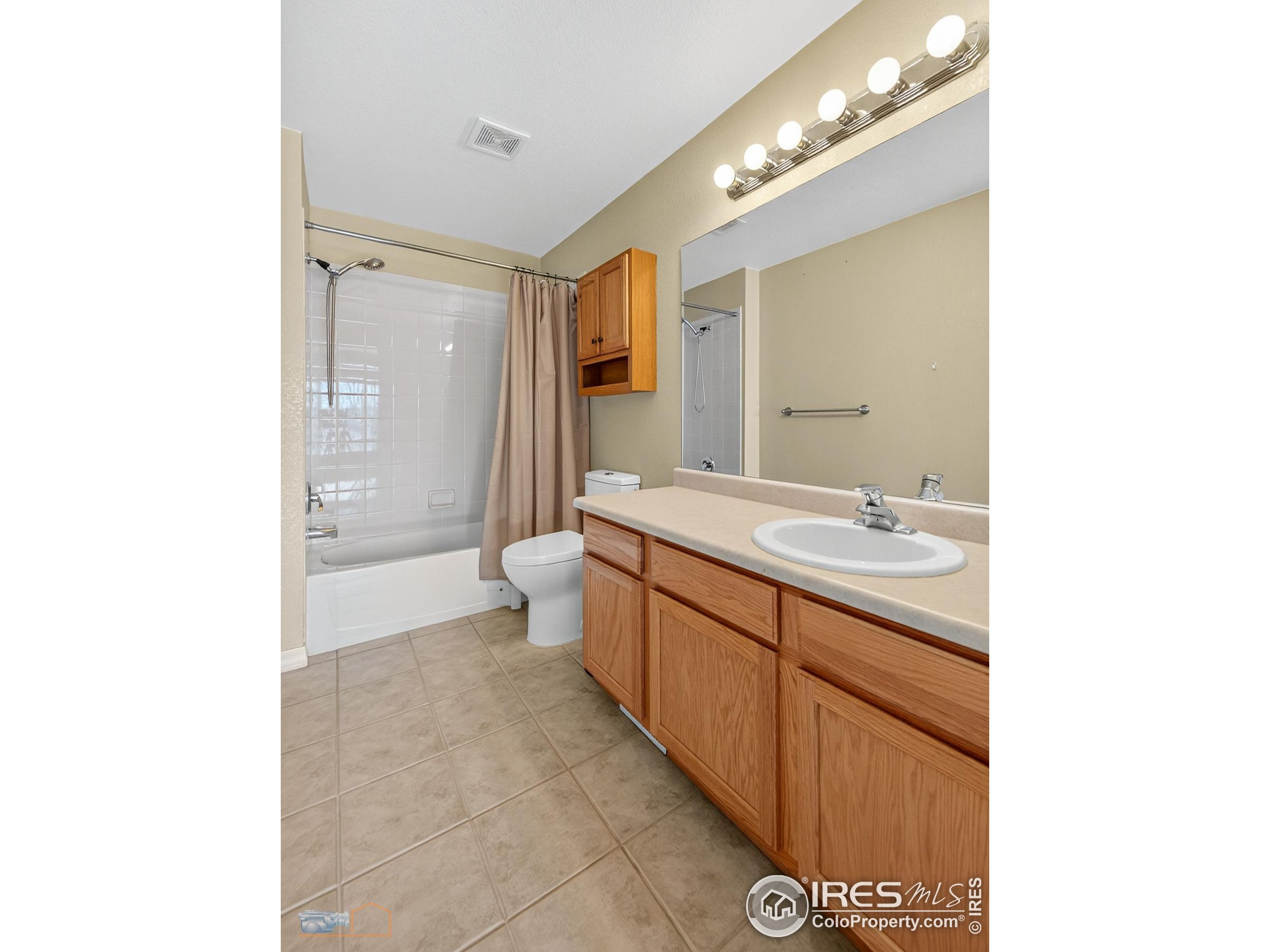 13900 Lake Song Ln J2