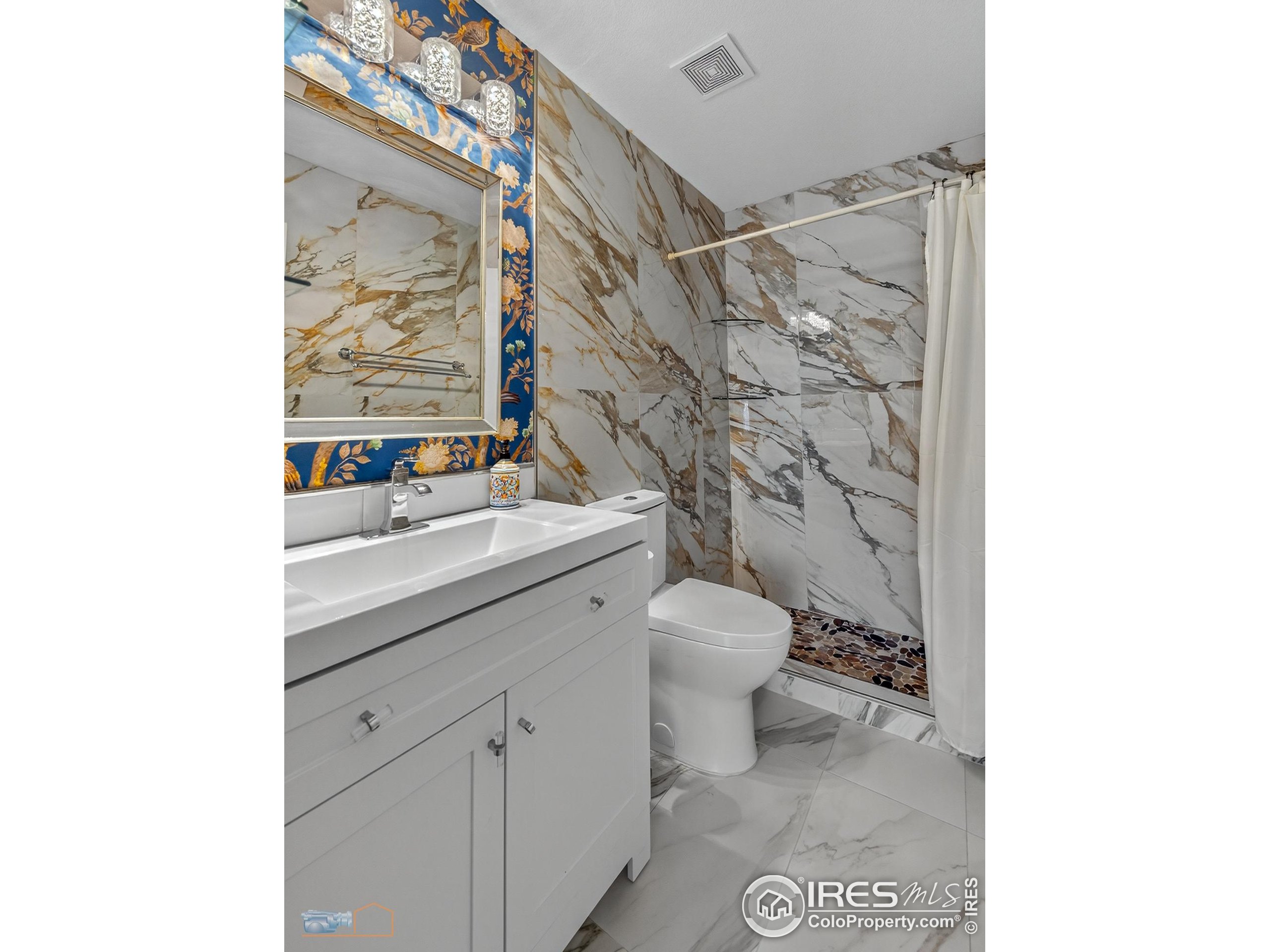 13900 Lake Song Ln J2