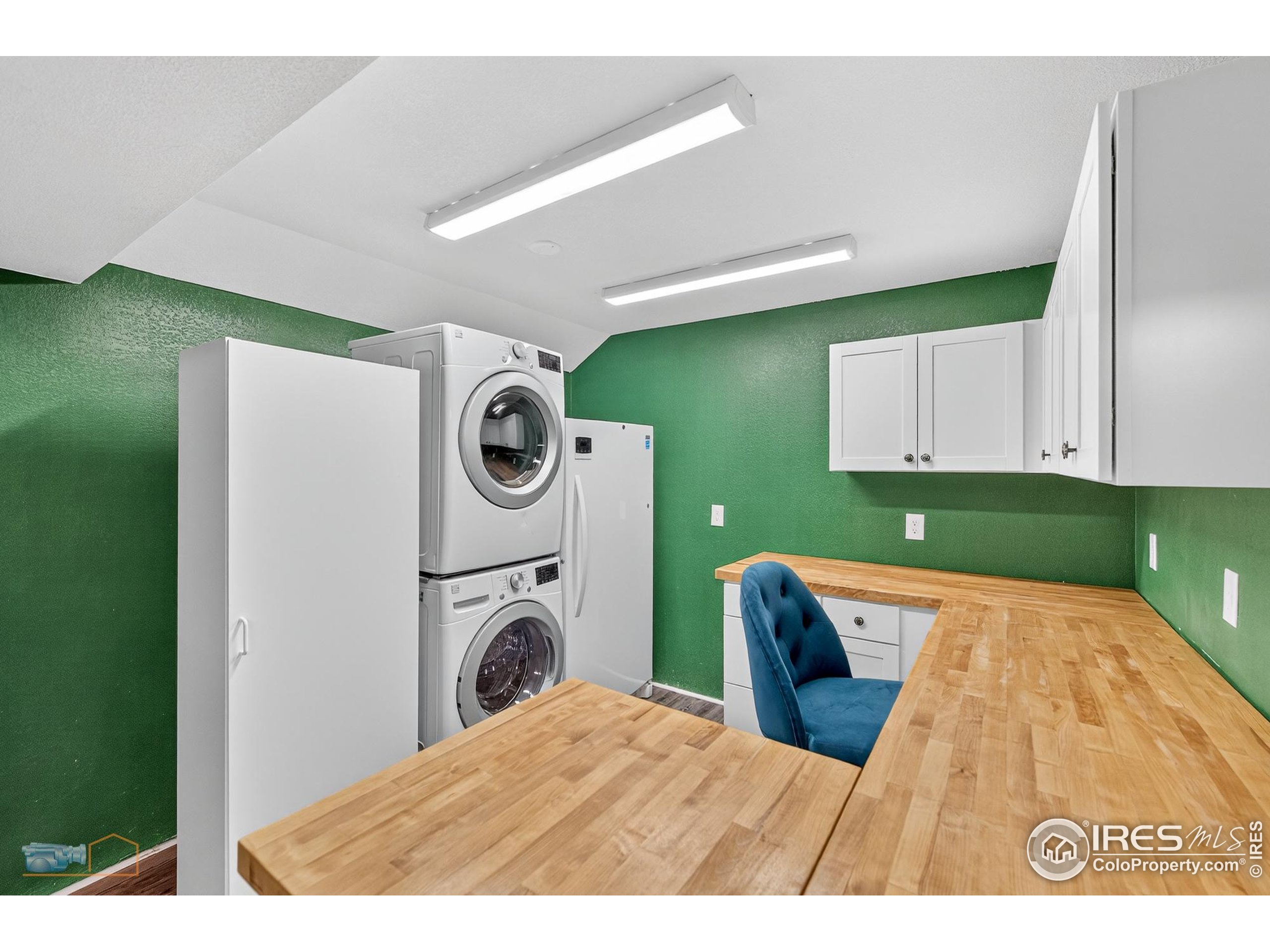 13900 Lake Song Ln J2