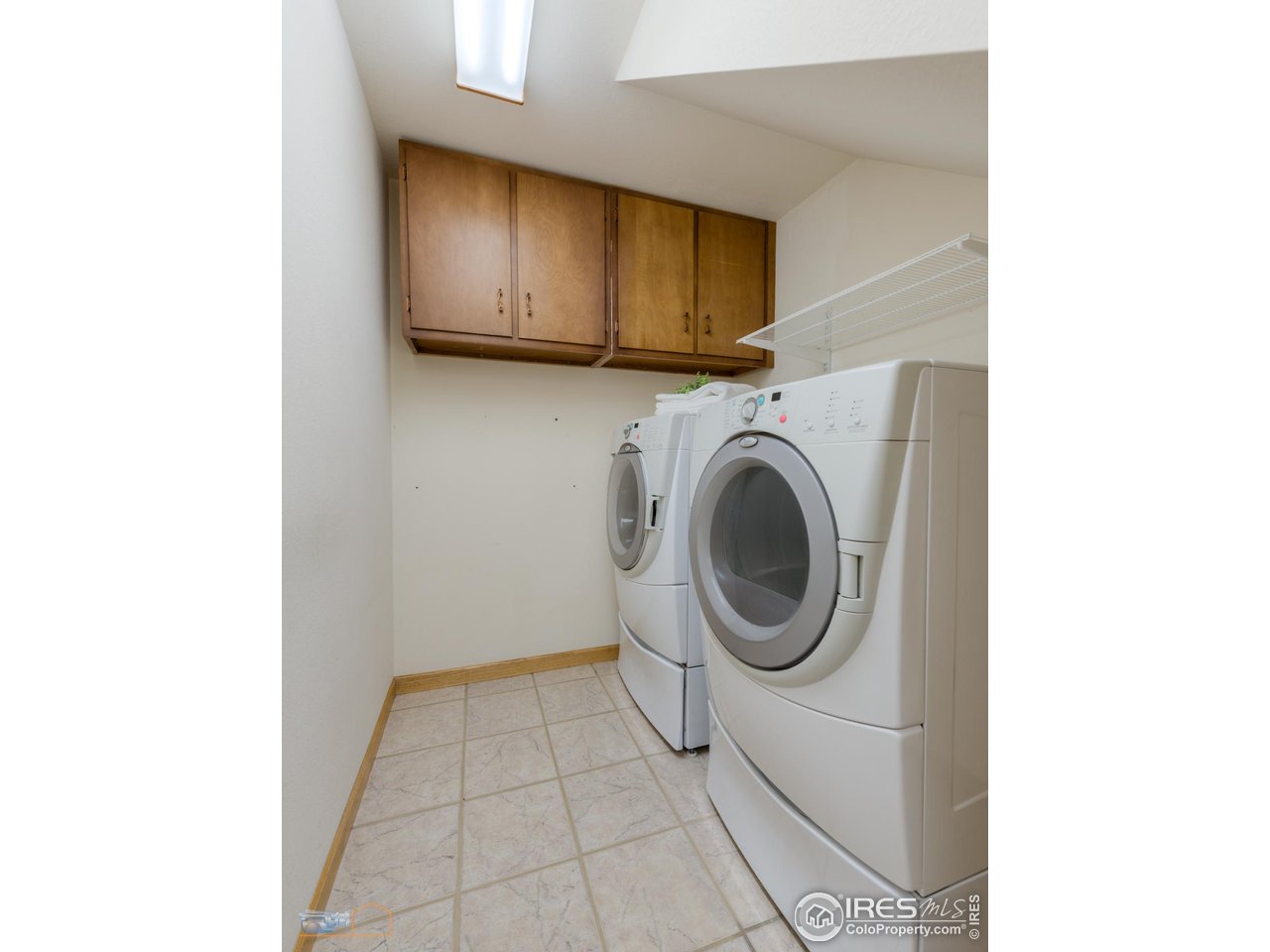 335 Pine Tree Ln
