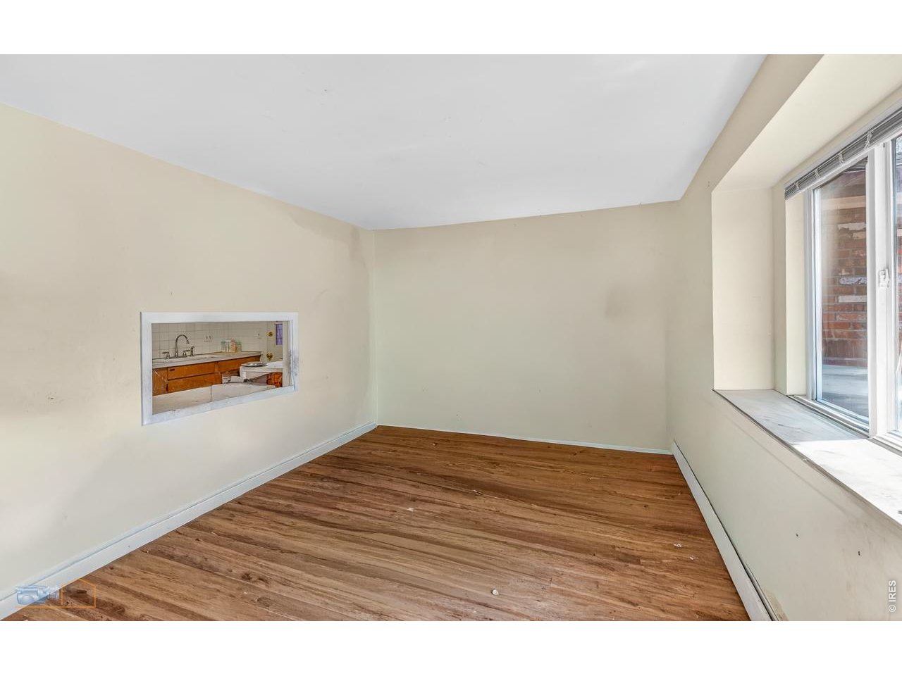 4425 Comanche Dr