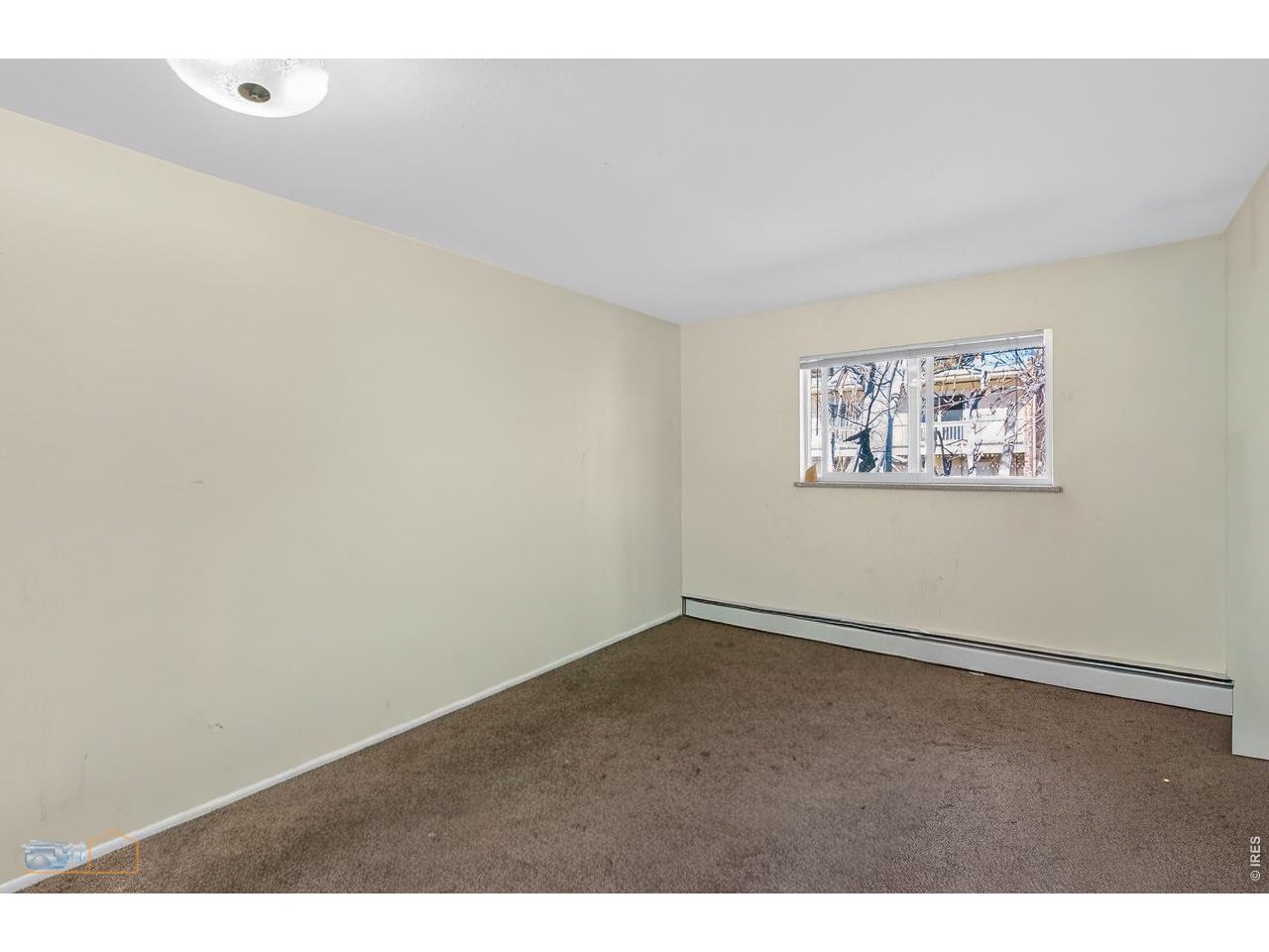 4425 Comanche Dr