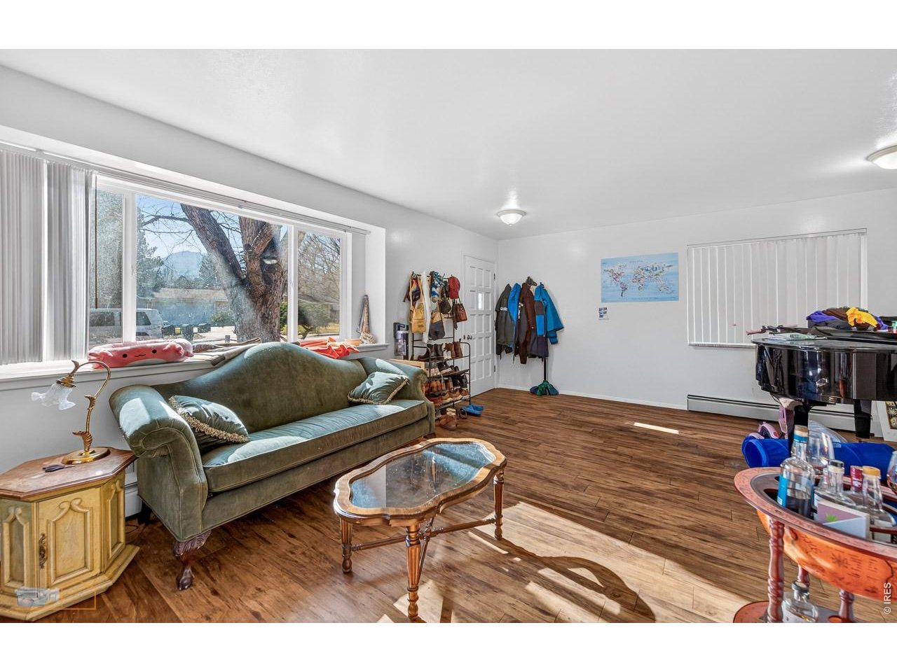 4425 Comanche Dr