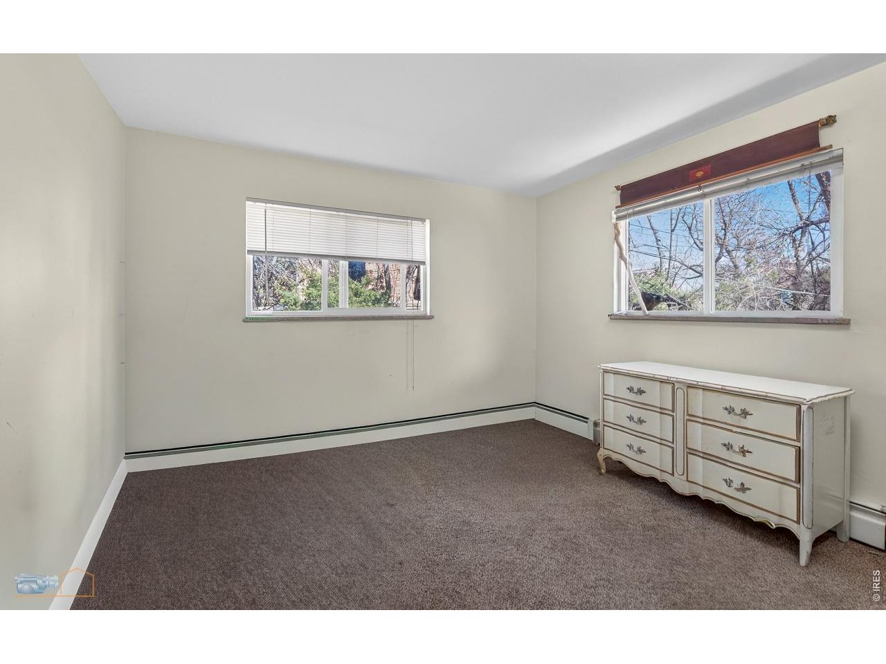 4425 Comanche Dr