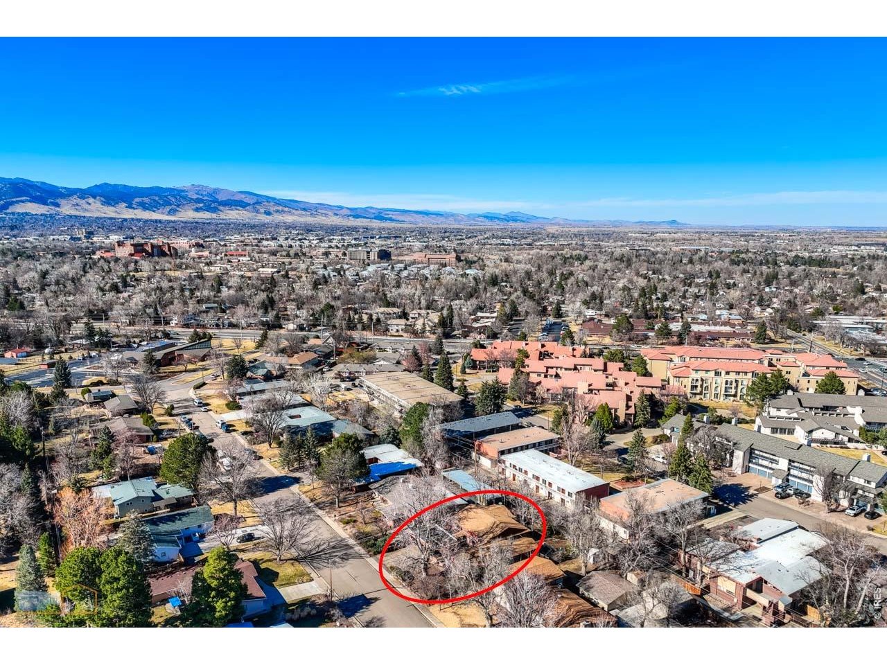 4425 Comanche Dr
