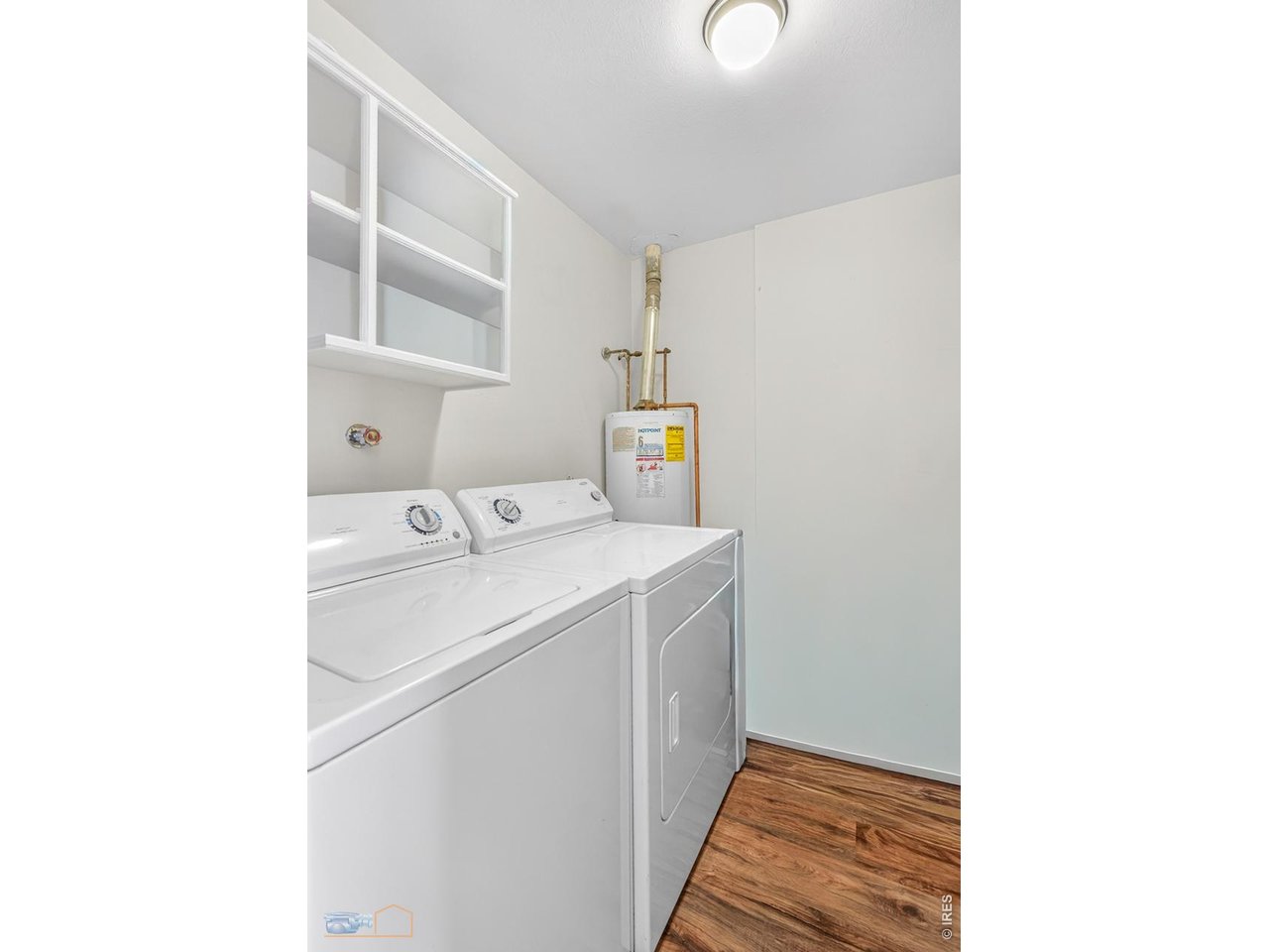 4425 Comanche Dr