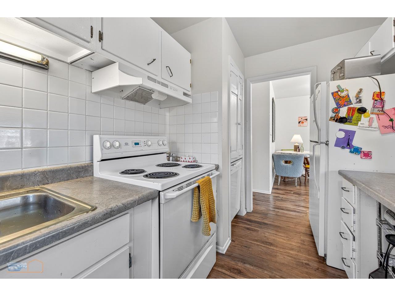4425 Comanche Dr