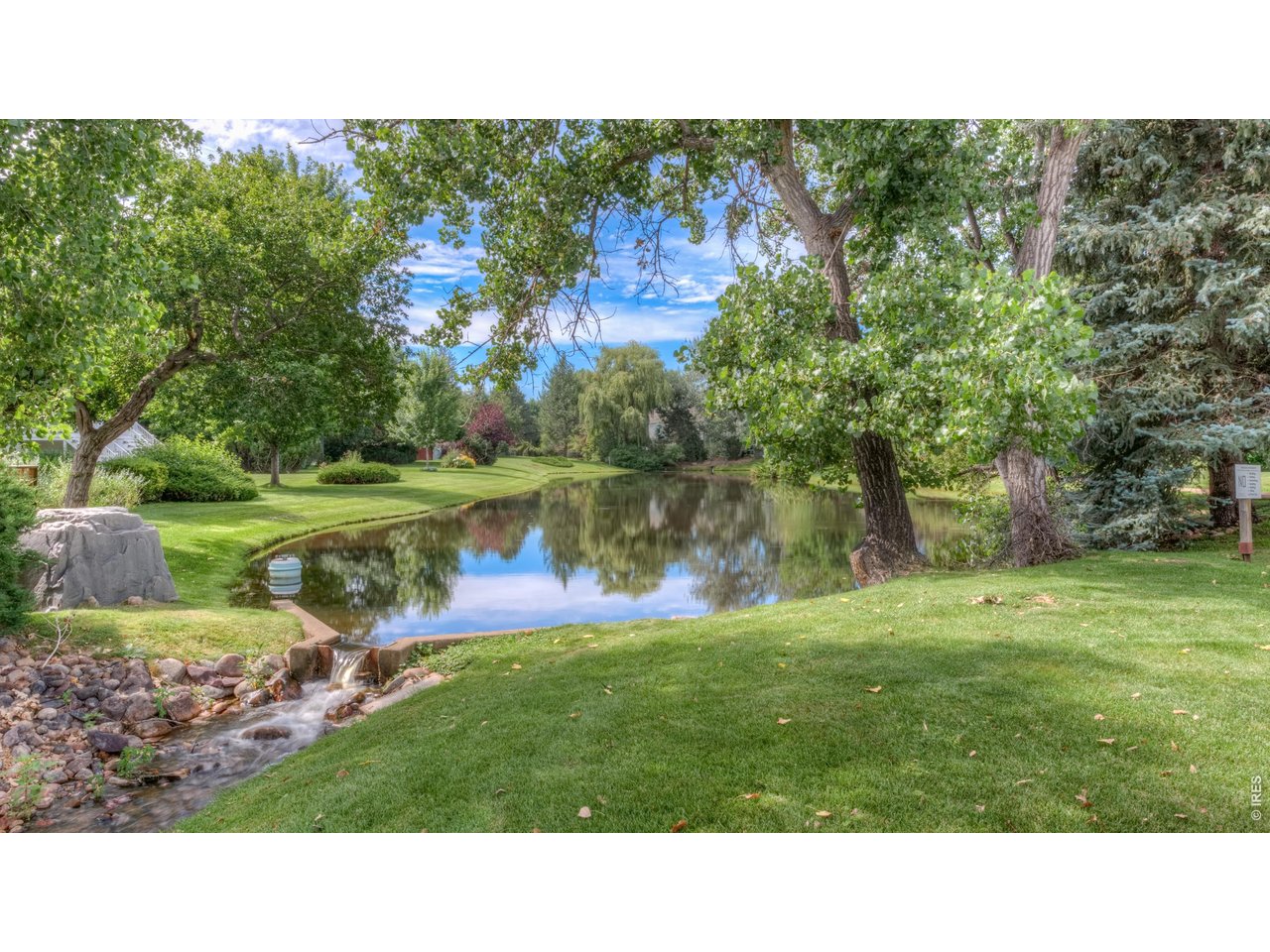 749 Meadow Glen Dr