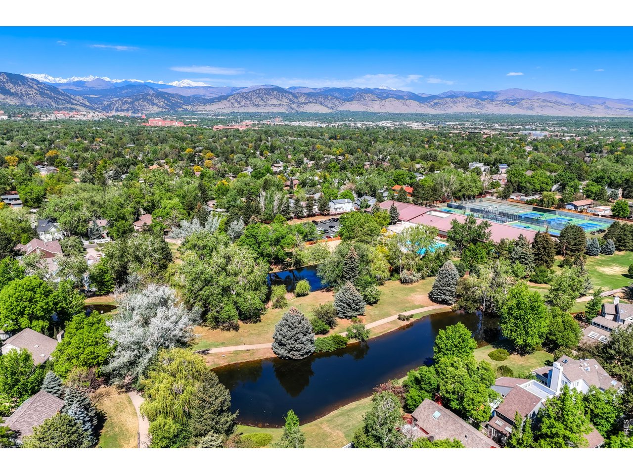 749 Meadow Glen Dr