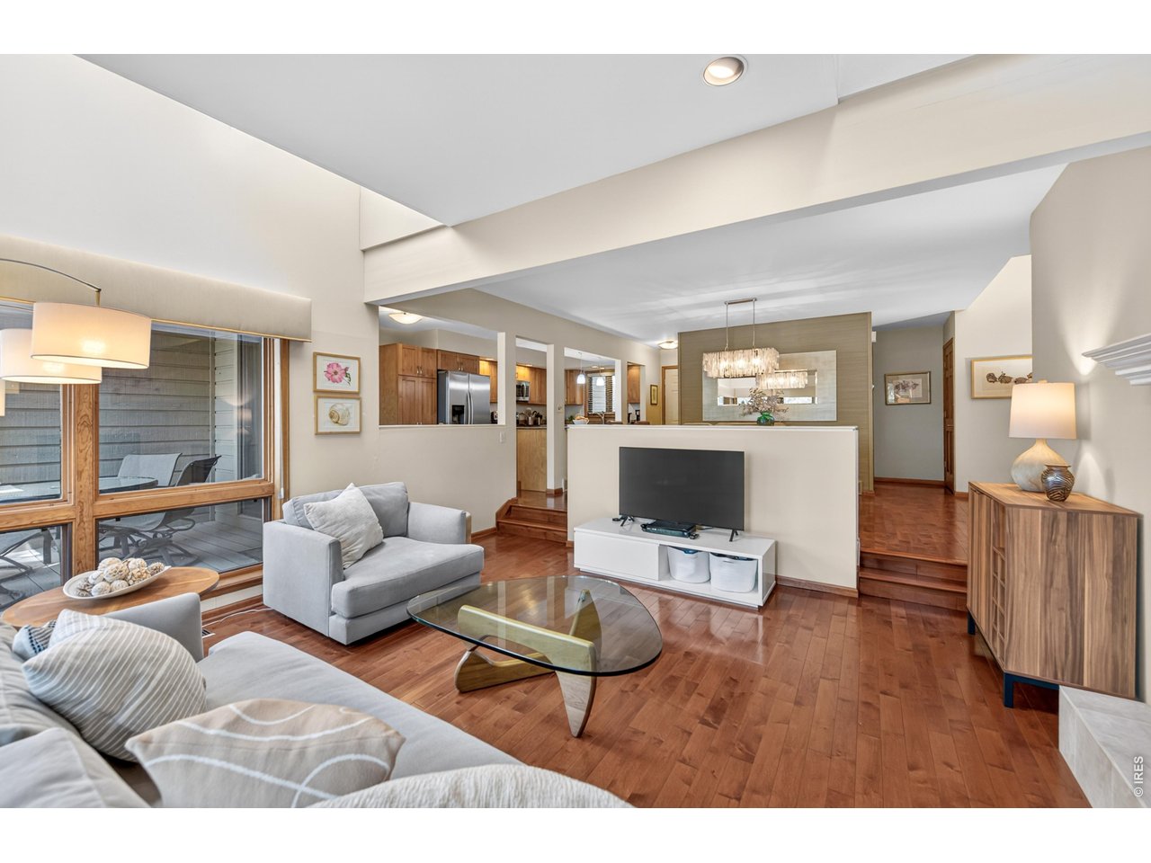 749 Meadow Glen Dr