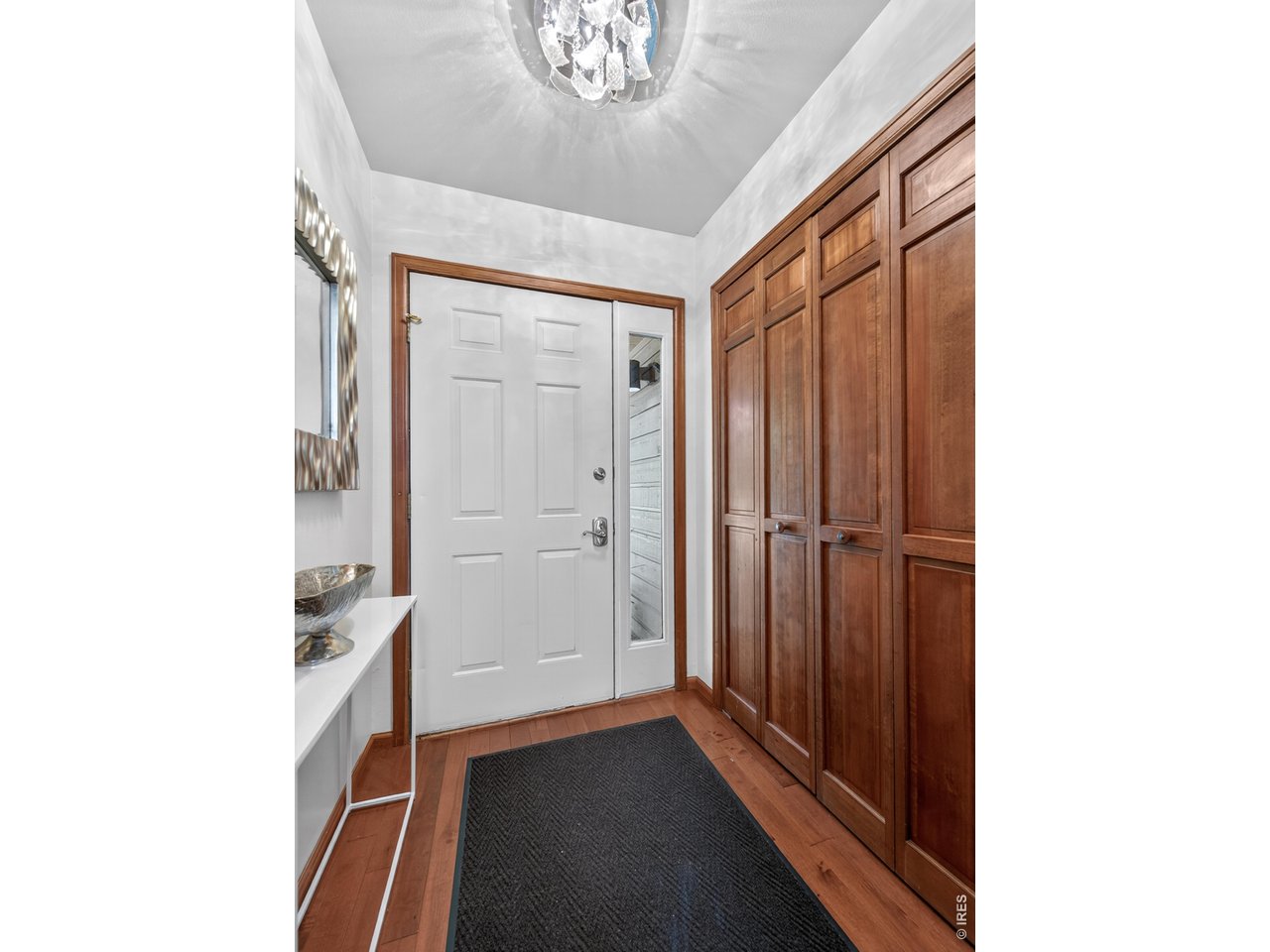 749 Meadow Glen Dr
