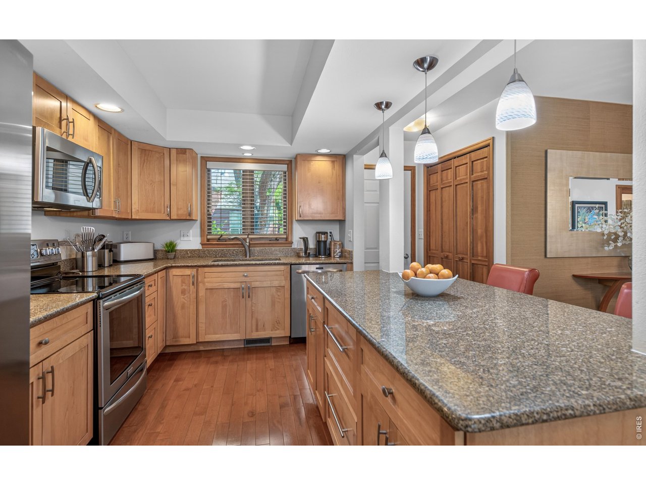 749 Meadow Glen Dr