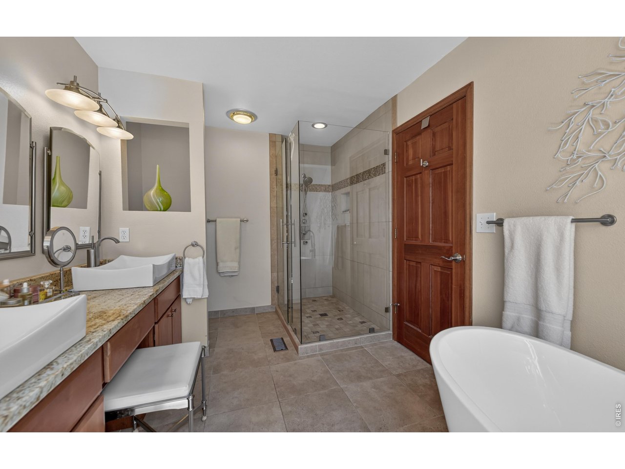 749 Meadow Glen Dr