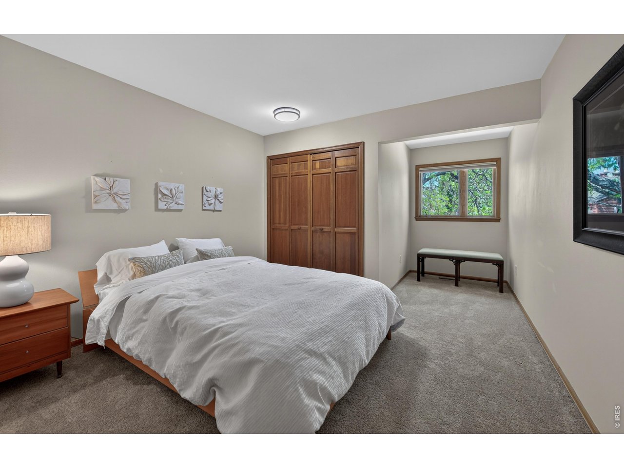 749 Meadow Glen Dr