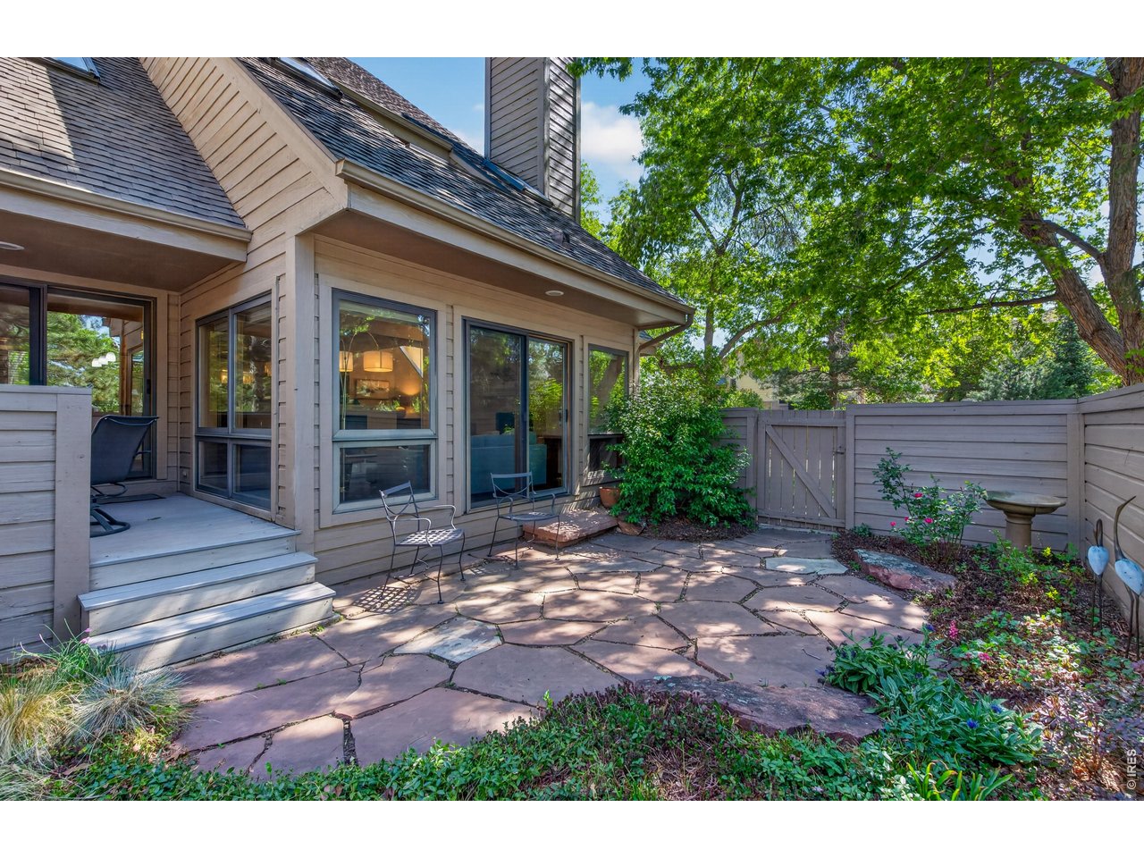 749 Meadow Glen Dr