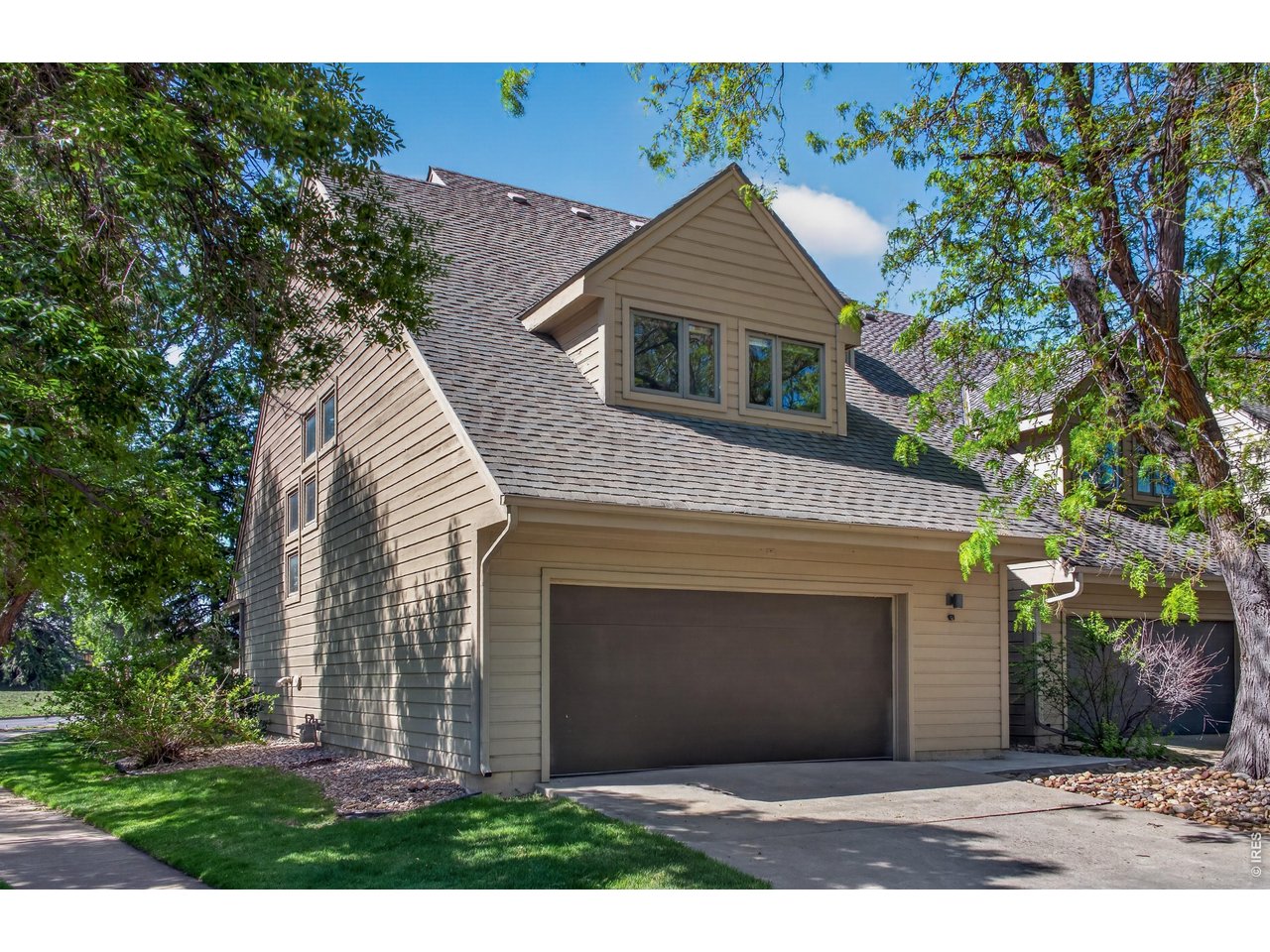 749 Meadow Glen Dr