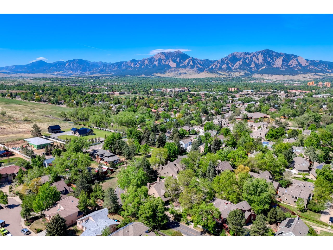 749 Meadow Glen Dr